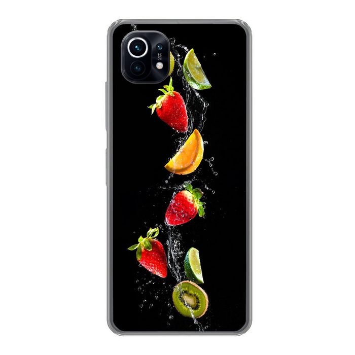 MuchoWow Handyhülle Obst - Wasser - Schwarz - Stillleben Erdbeere - Kiwi Phone Case Handyhülle Xiaomi Mi 11 Silikon Schutzhülle