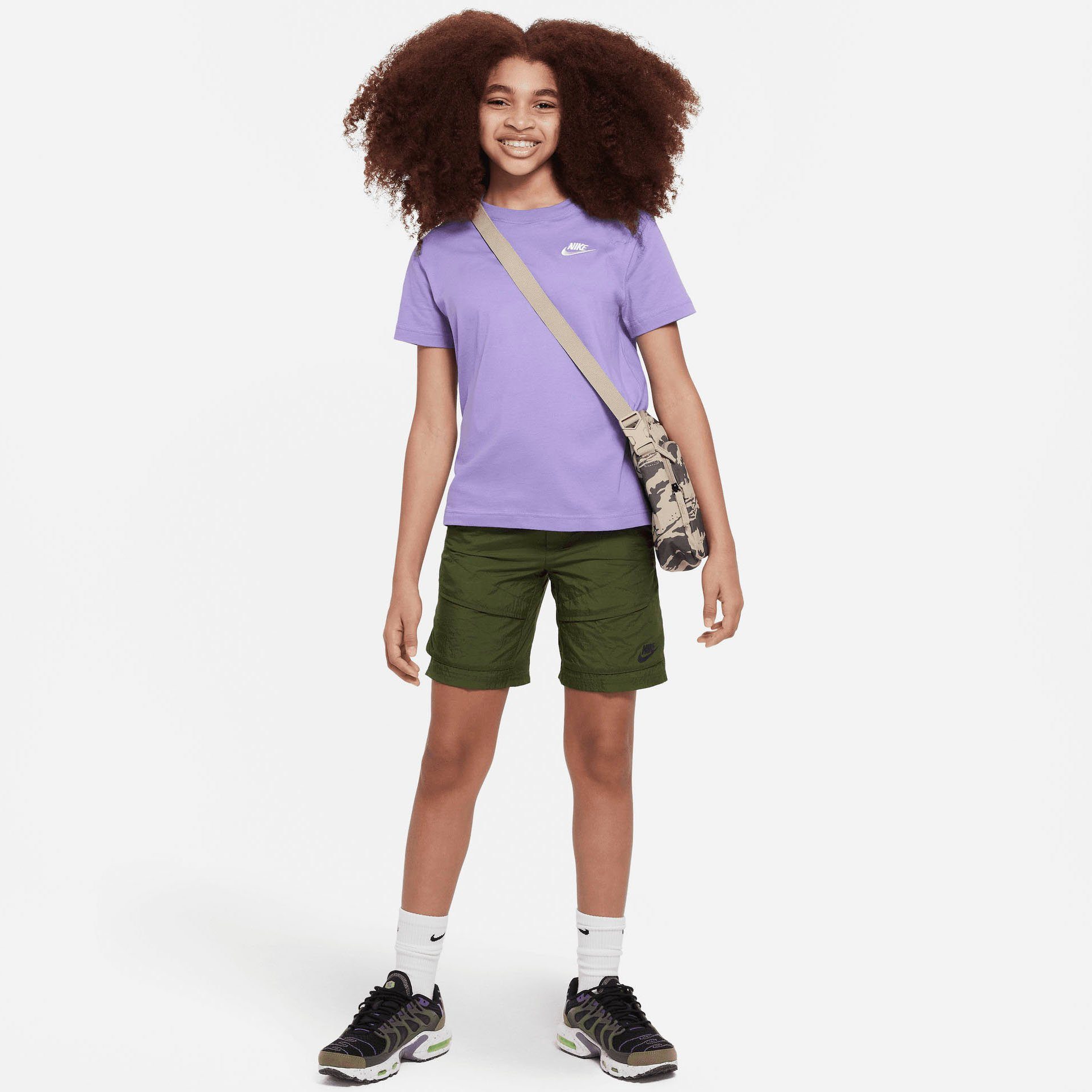 Nike Sportswear lila BIG KIDS' T-Shirt (GIRLS) T-SHIRT