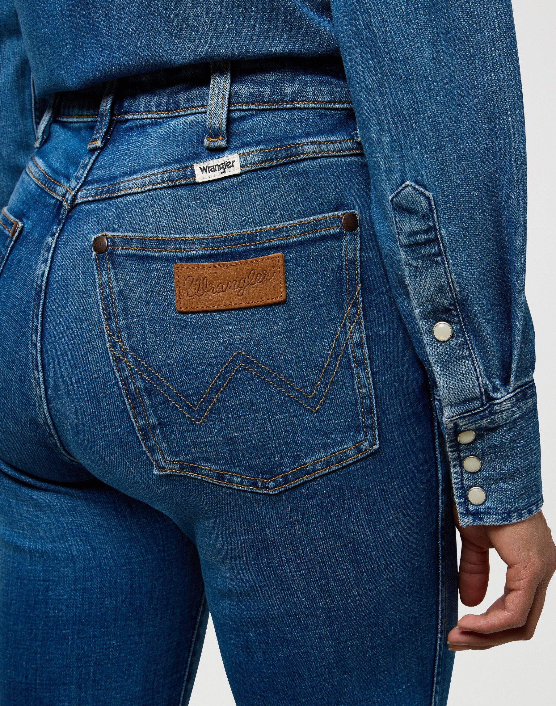 Wrangler Straight-Jeans im Five-Pocket Style