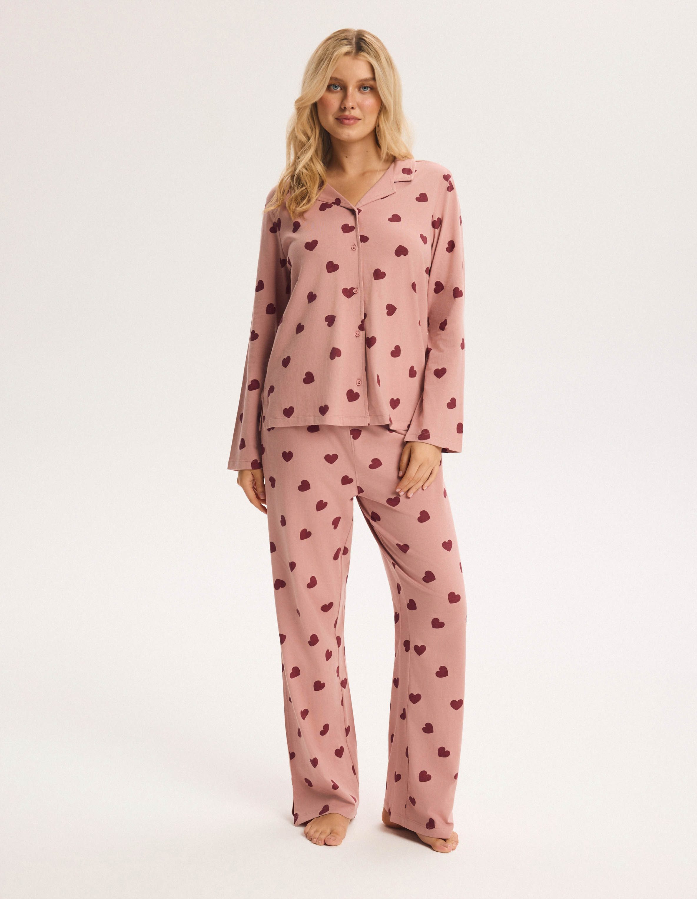 ESOTIQ Schlafanzug Hemdpyjama Softie, Herzmuster, Knopfleiste, Langarm, lange Hose (2 tlg)
