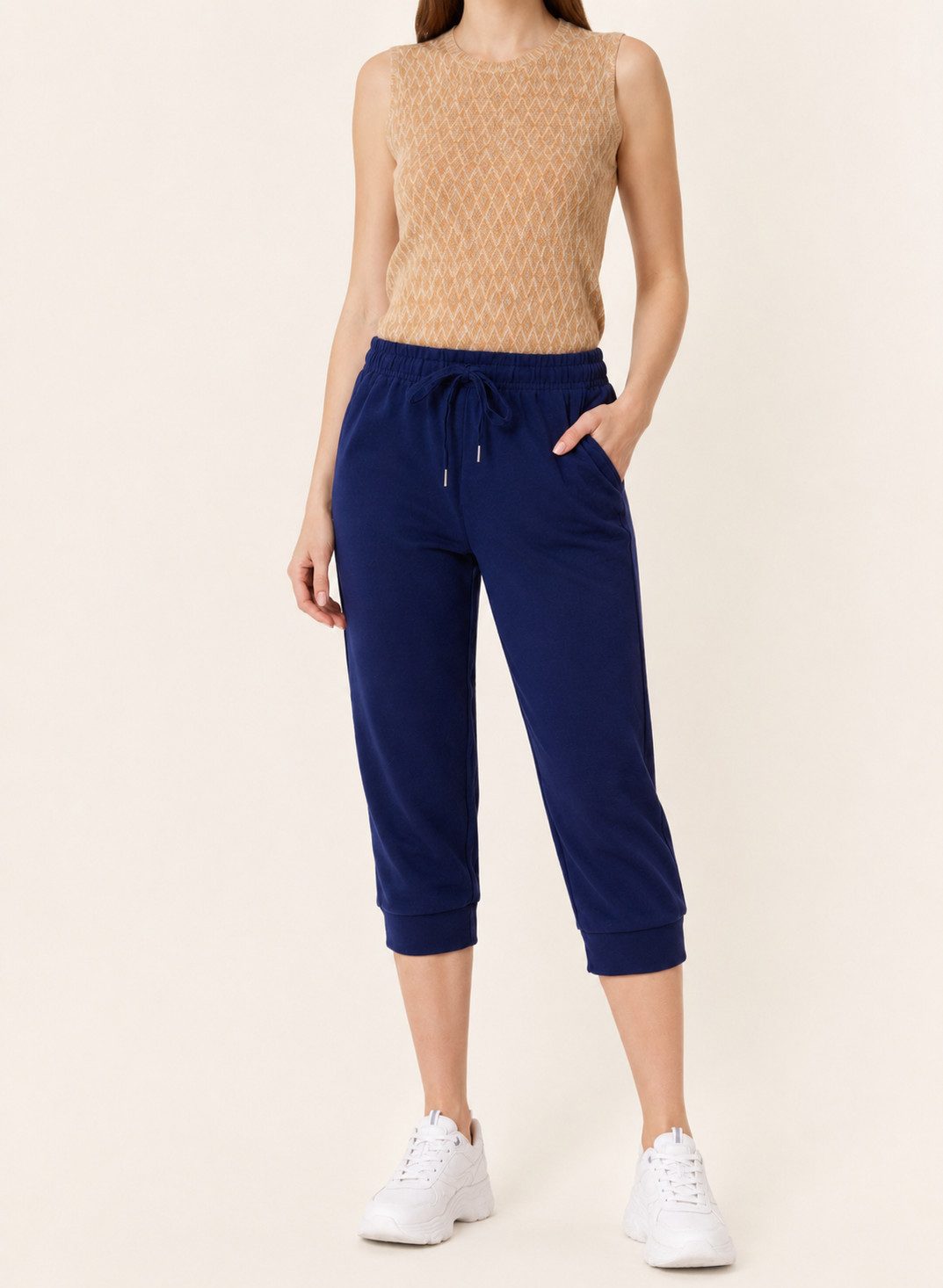 R-CAMP Caprihose Jogginghose Damen kurze Hose 3/4 kurze Sporthose (1-tlg., Freizeithosen für Frauen) Baumwolle, Atmungsaktiv, Elastisch