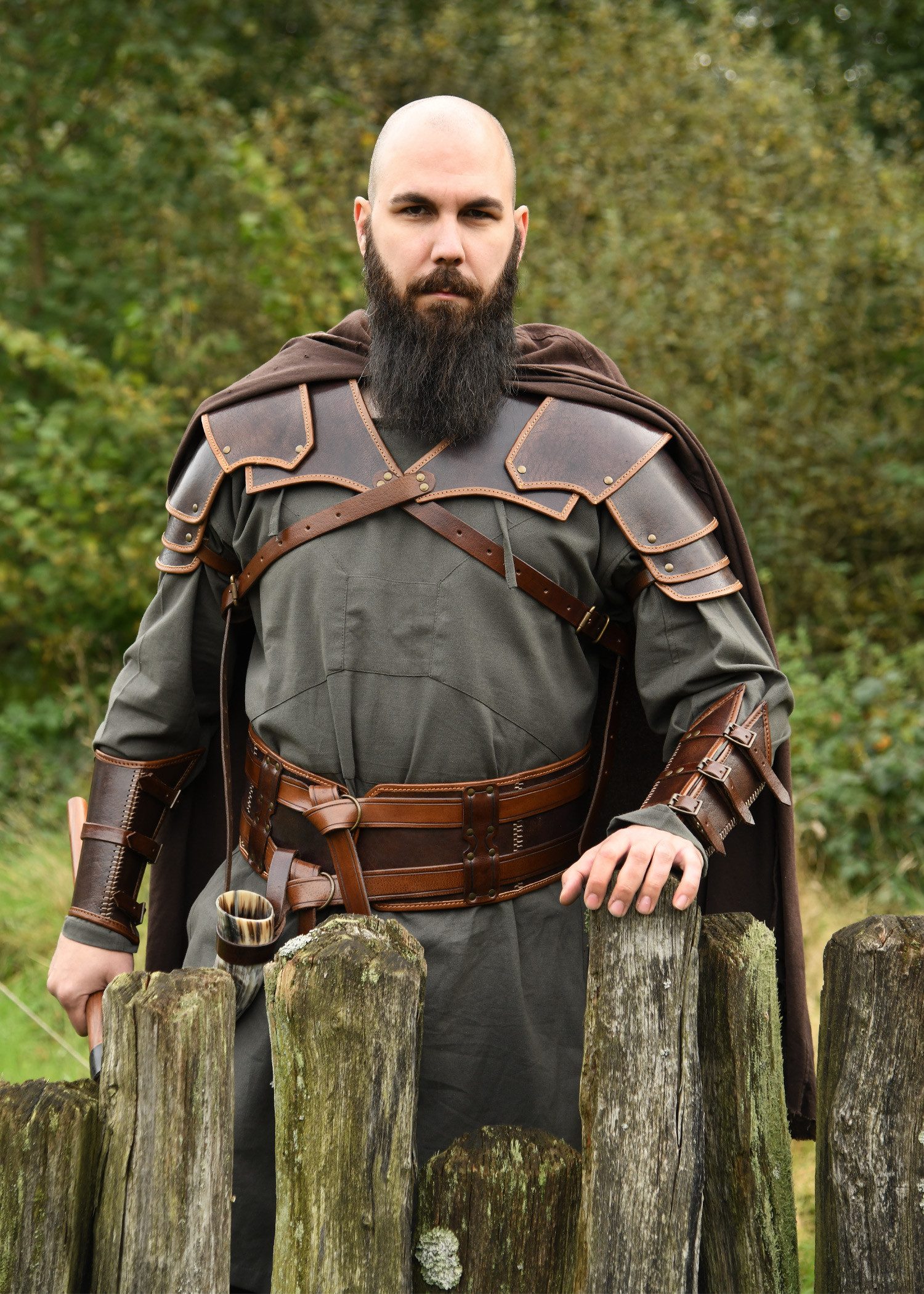 Ritter-Kostüm Leder Schulterschutz Arnulf, braun