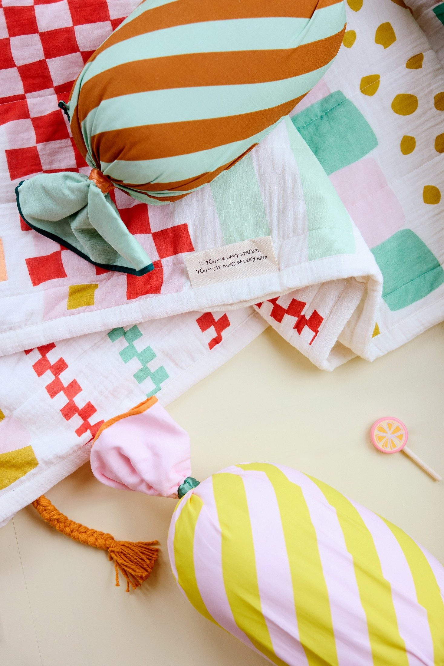 Kids Concept Dekokissen Kids Concept – Bonbon-Kissen grün Pippi Langstrumpf
