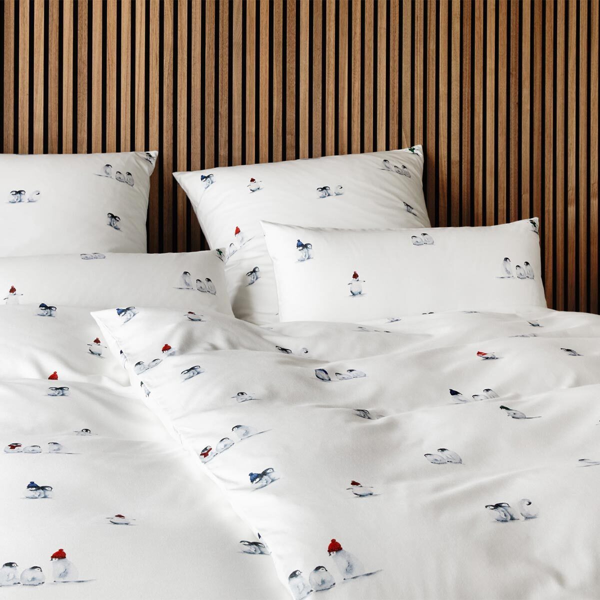 Elegante Bettwäsche Pinguin Party, Flanell, 2 günstig online kaufen