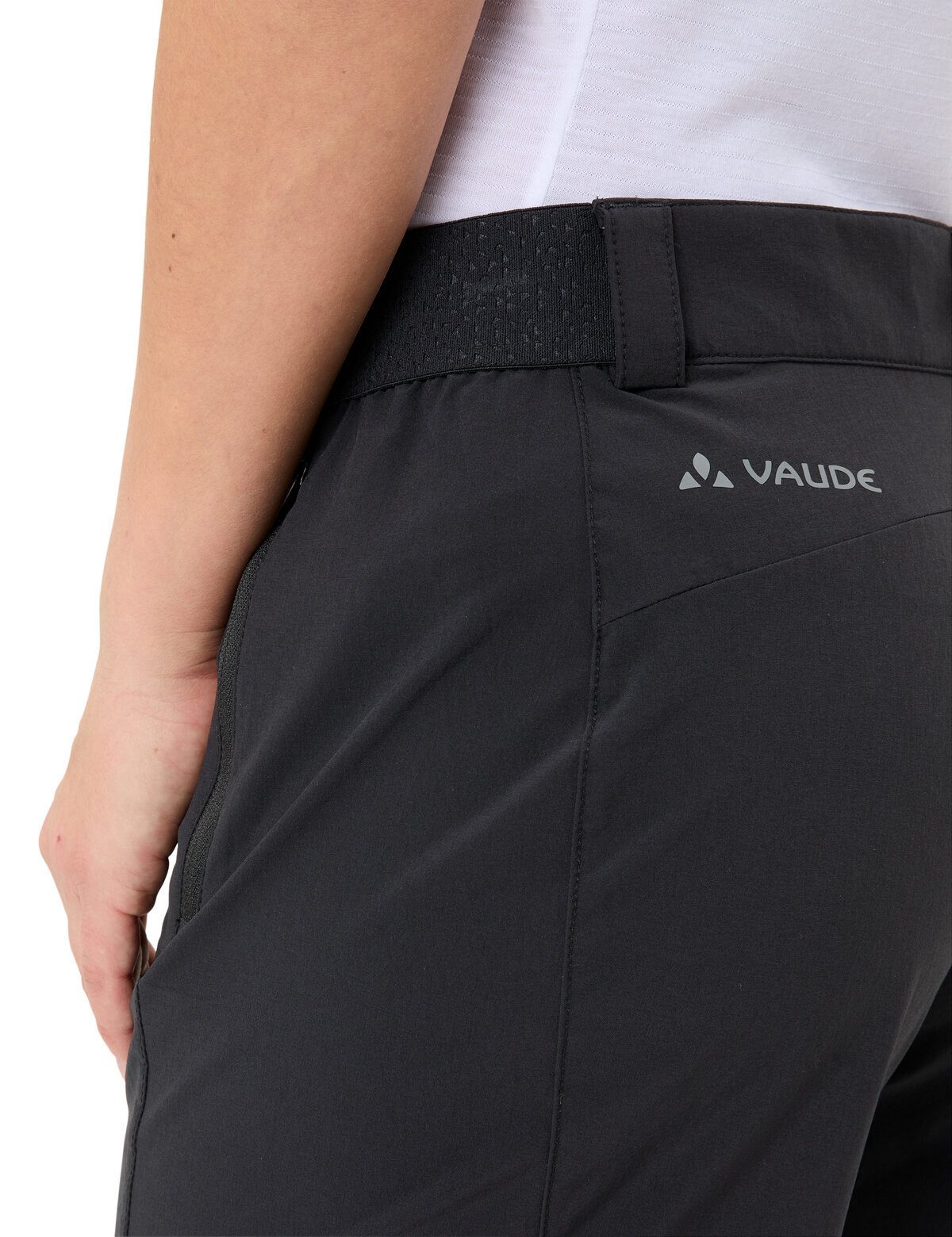 VAUDE Funktionshose Women's Farley Stretch Capri III (1-tlg) schnellstrocknende und strapazierfähige Outdoor-Hose