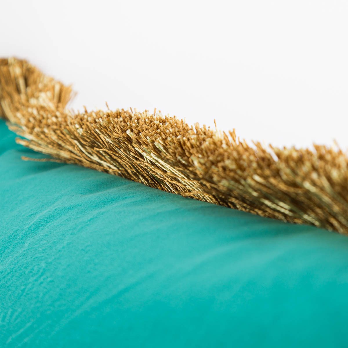 SCHÖNER LEBEN. Dekokissen Kissen Samtoptik mit Fransenrand türkis gold 45x45cm