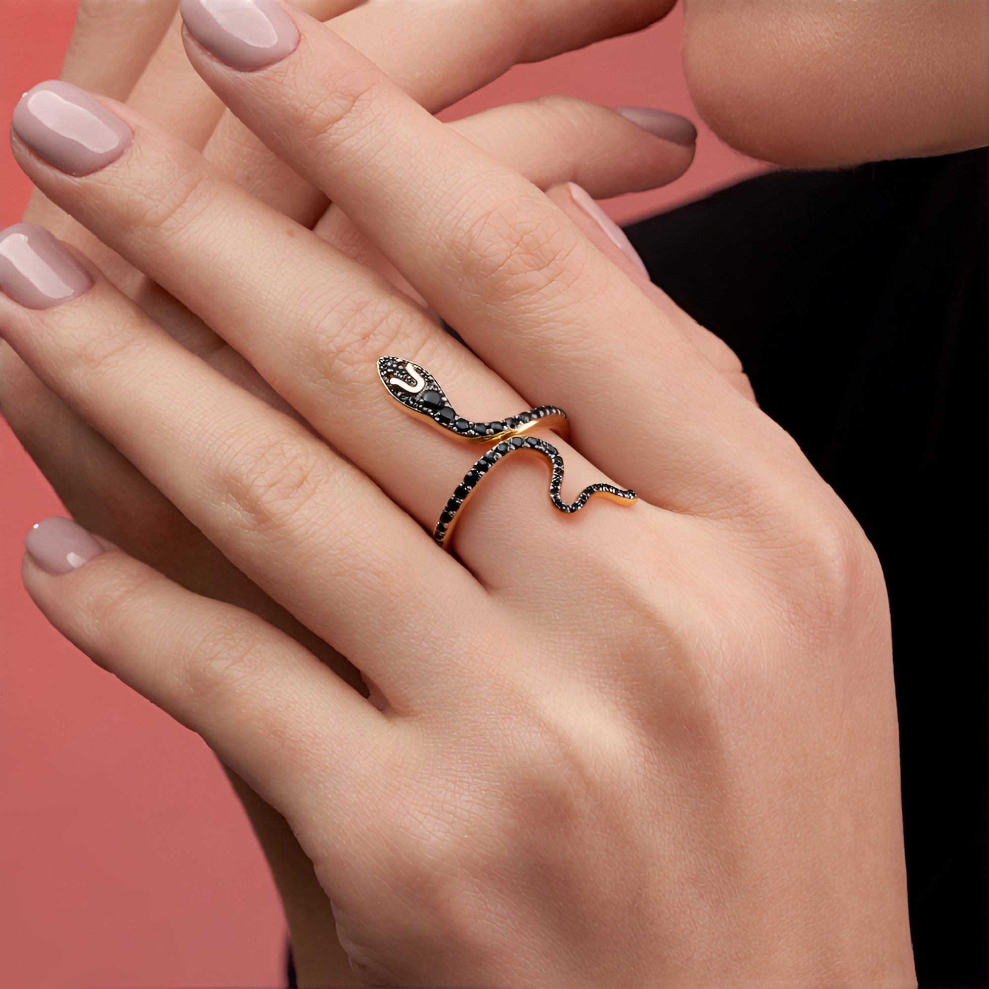 Cavill Silberring Schicker Ring mit schwarzem Spinell aus vergoldetem Silber (1-tlg)