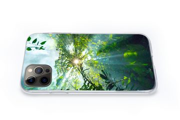 MuchoWow Handyhülle Die Sonne scheint durch die Wälder eines Regenwaldes in Malaysia, Handyhülle Apple iPhone 13 Pro, Smartphone-Bumper, Print, Handy