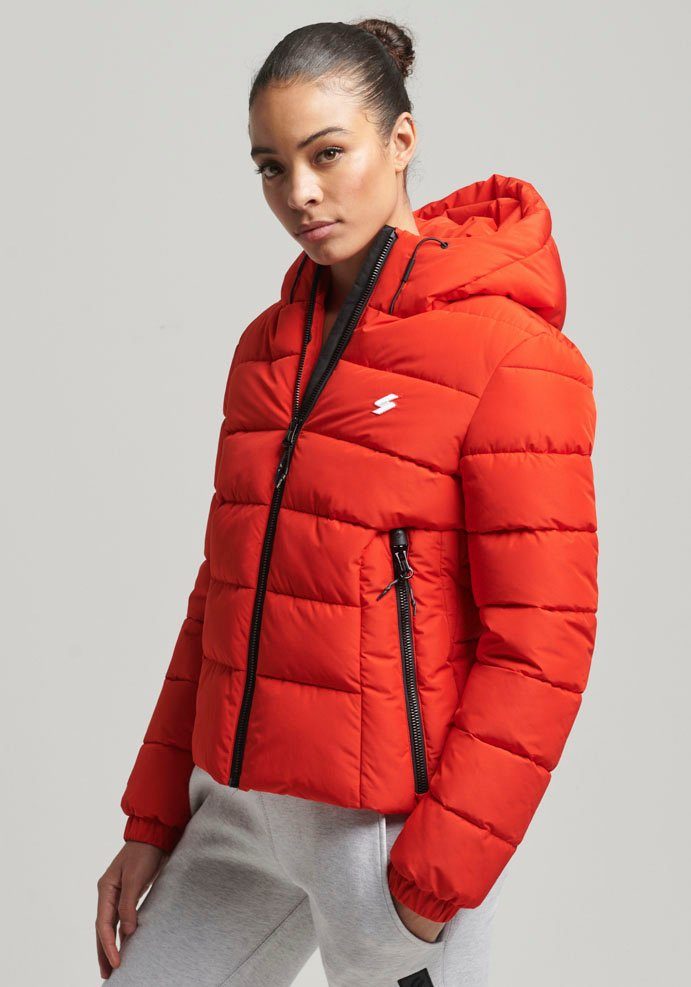 Steppjacke PUFFER Superdry aus HOODED bright SPIRIT wasserabweisendem Material SPORTS red