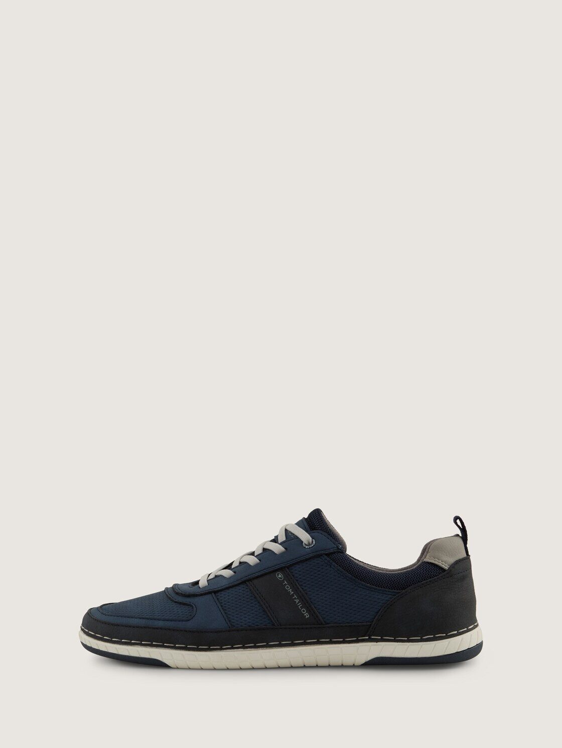 TOM TAILOR Shoes Licence Sneaker (1-tlg) Sneaker mit Mesh-Einsatz