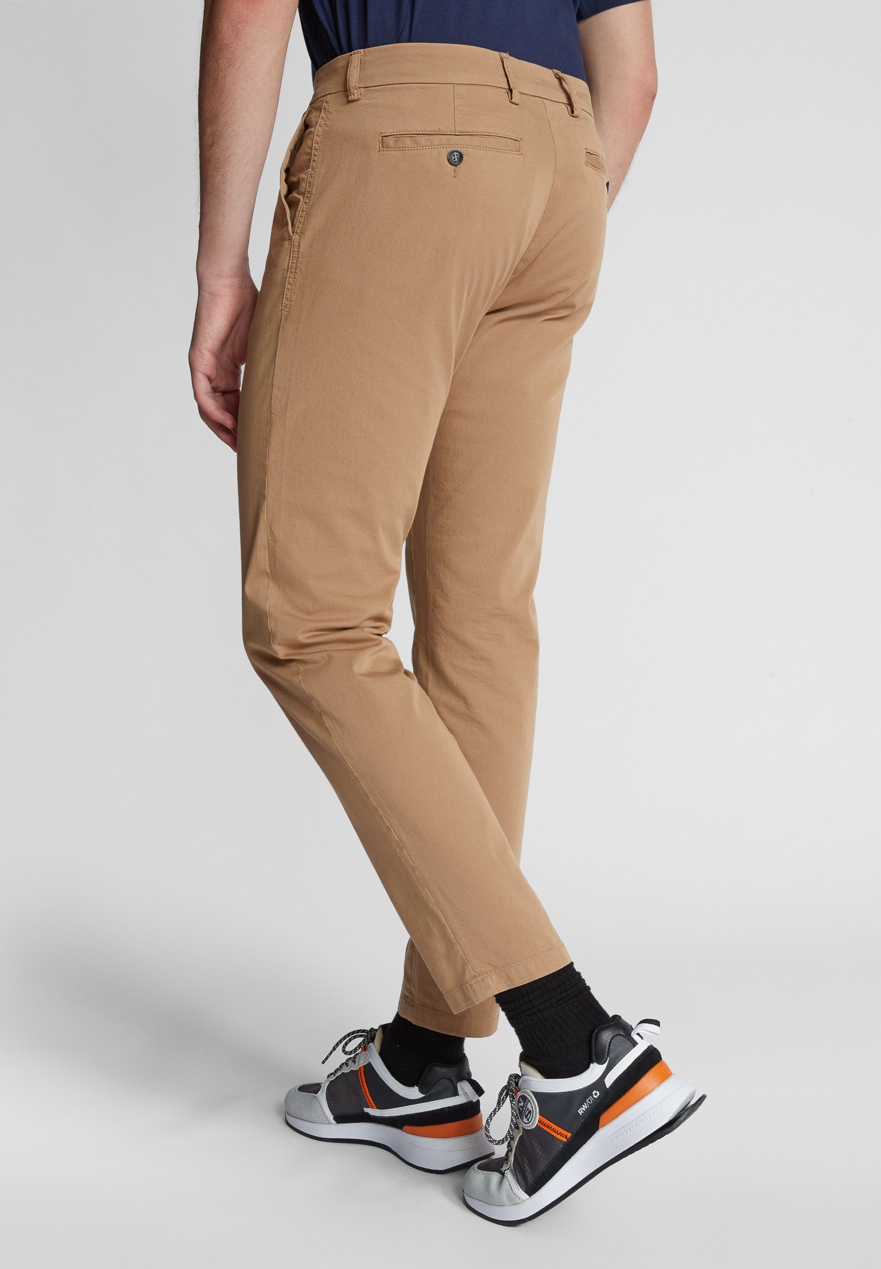 Chinohose CAMEL Slim-Fit-Chinos Sails North