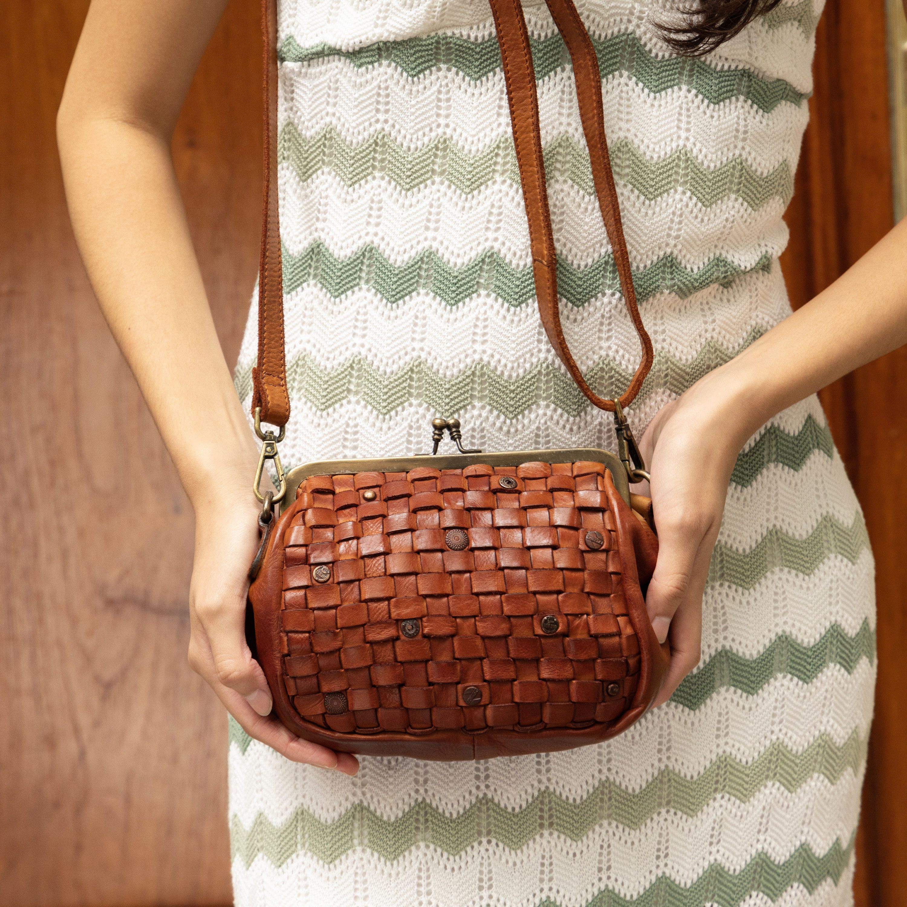 Gusti Leder Handtasche Gusti Leder Handtasche Britney (1-tlg) günstig online kaufen