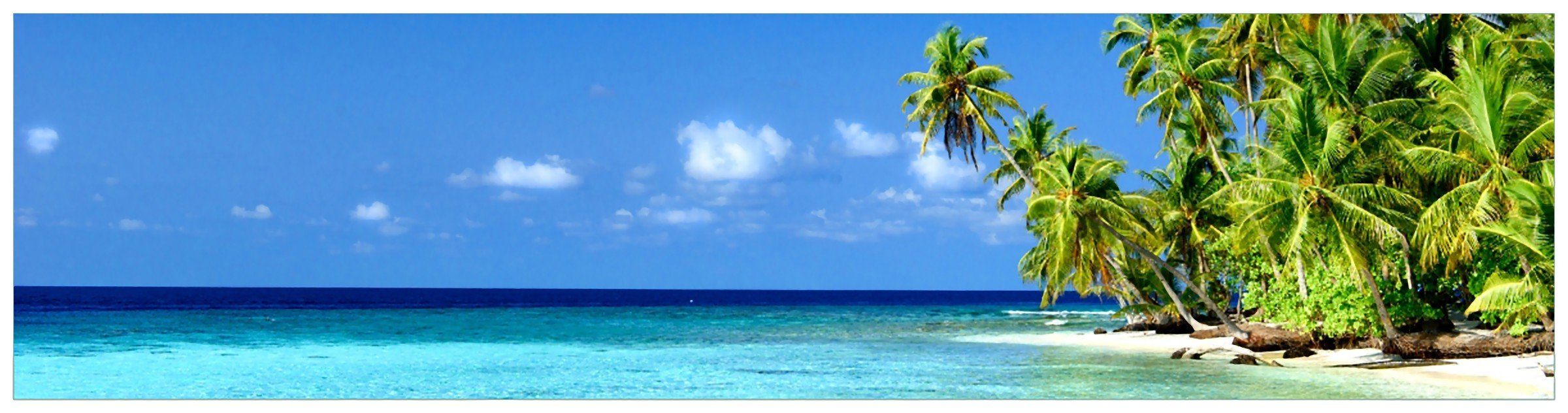 Wallario Küchenrückwand Blauer Himmel weißer Strand Palmen und das tiefblaue Meer, (1-tlg)