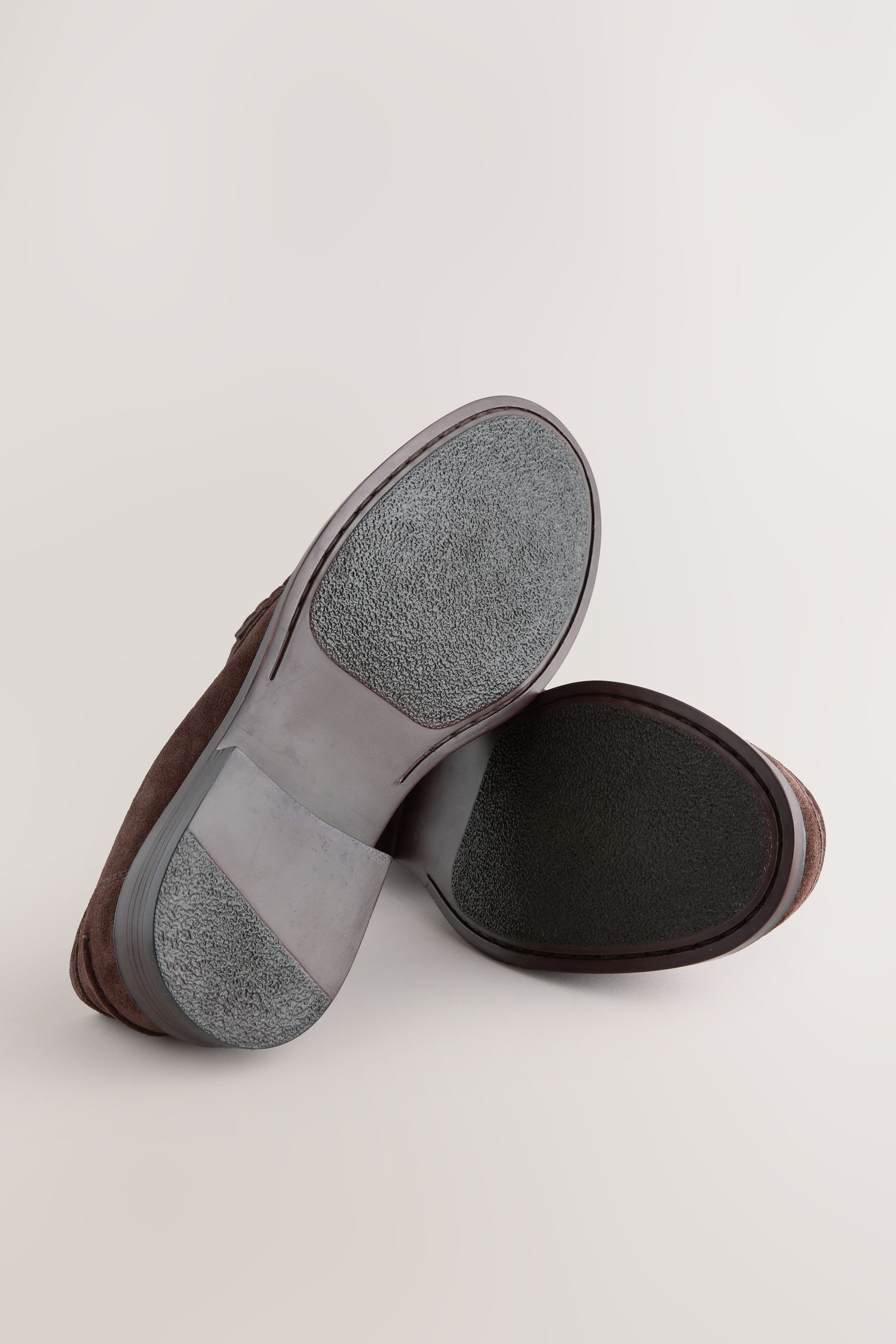 Next Slipper aus Veloursleder mit Quastendetail Loafer