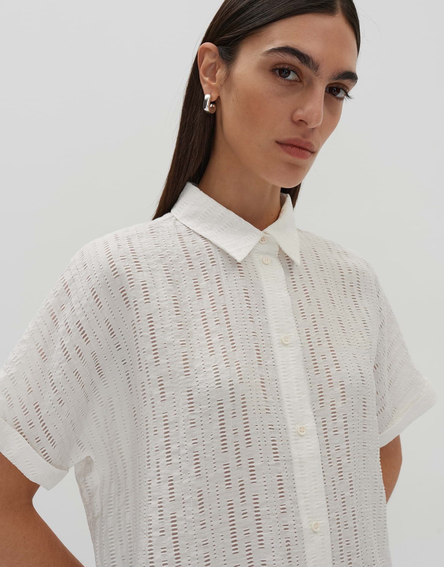 someday Kurzarmbluse ZILINA STRUCTURE Loose mit feiner Lochstruktur