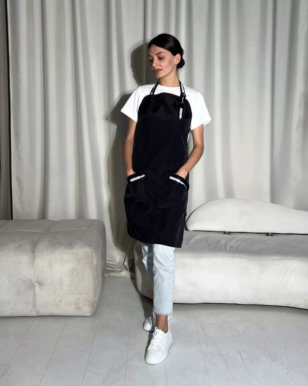 STM Company Kittelschürze Schürze "Aleks" Elegante Färbeschürze mit Taschen, für Beauty-Profis