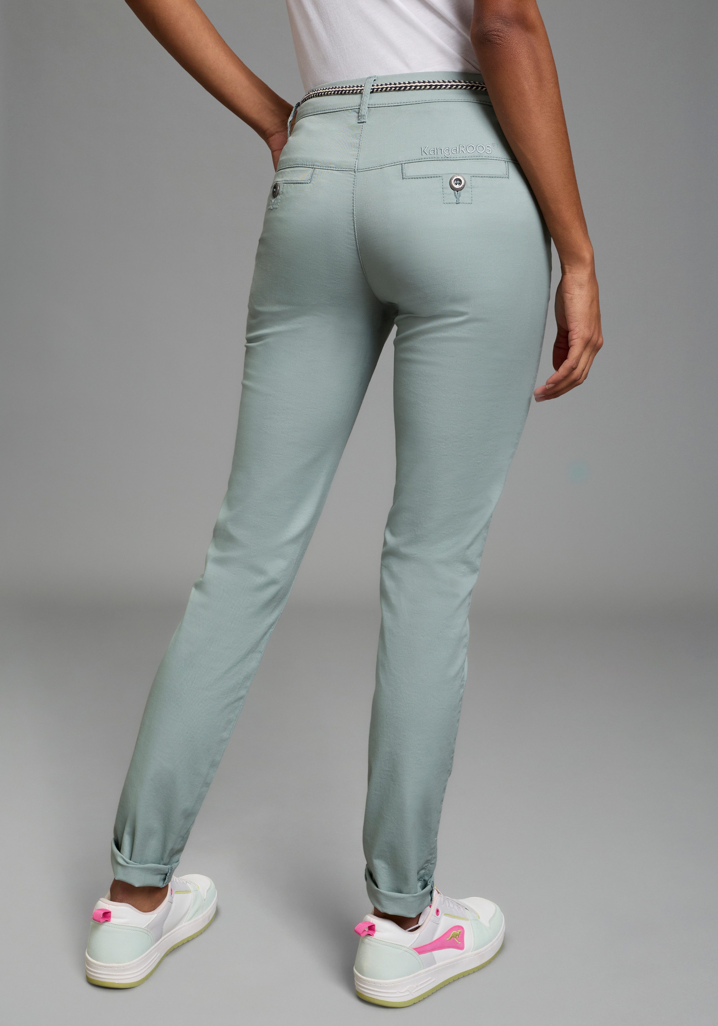 KangaROOS Chinohose (Set, 2-tlg., mit Gürtel) in schmaler Form, mit Kordel zu binden