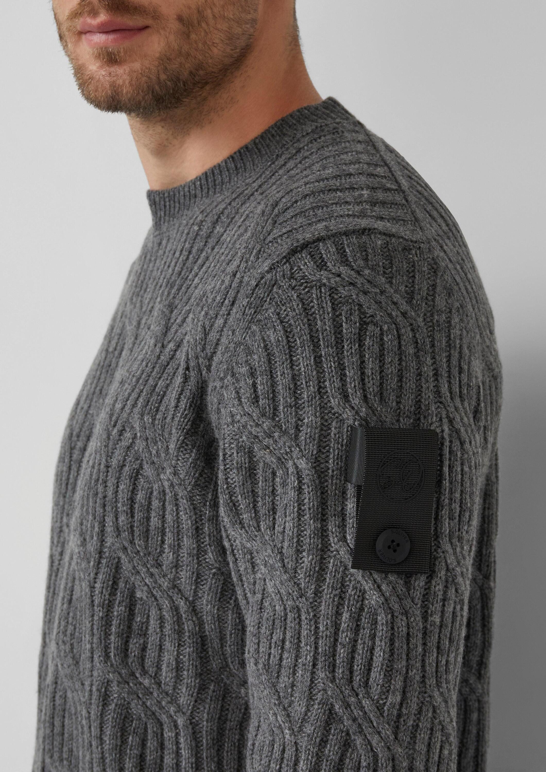 s.Oliver Longpullover Strickpullover Strickpullover aus 100% Wolle mit Zopfmuster und Ärmel-Patch