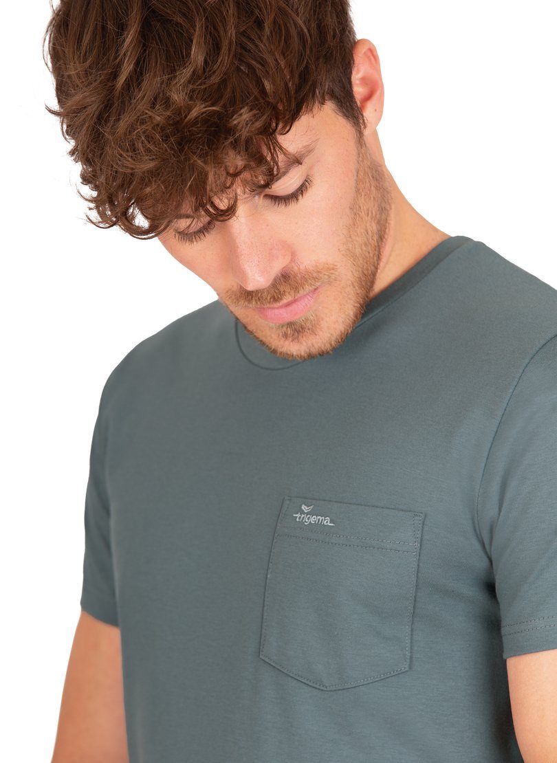 Trigema T-Shirt oliv-C2C Brusttasche aus mit TRIGEMA Biobaumwolle T-Shirt