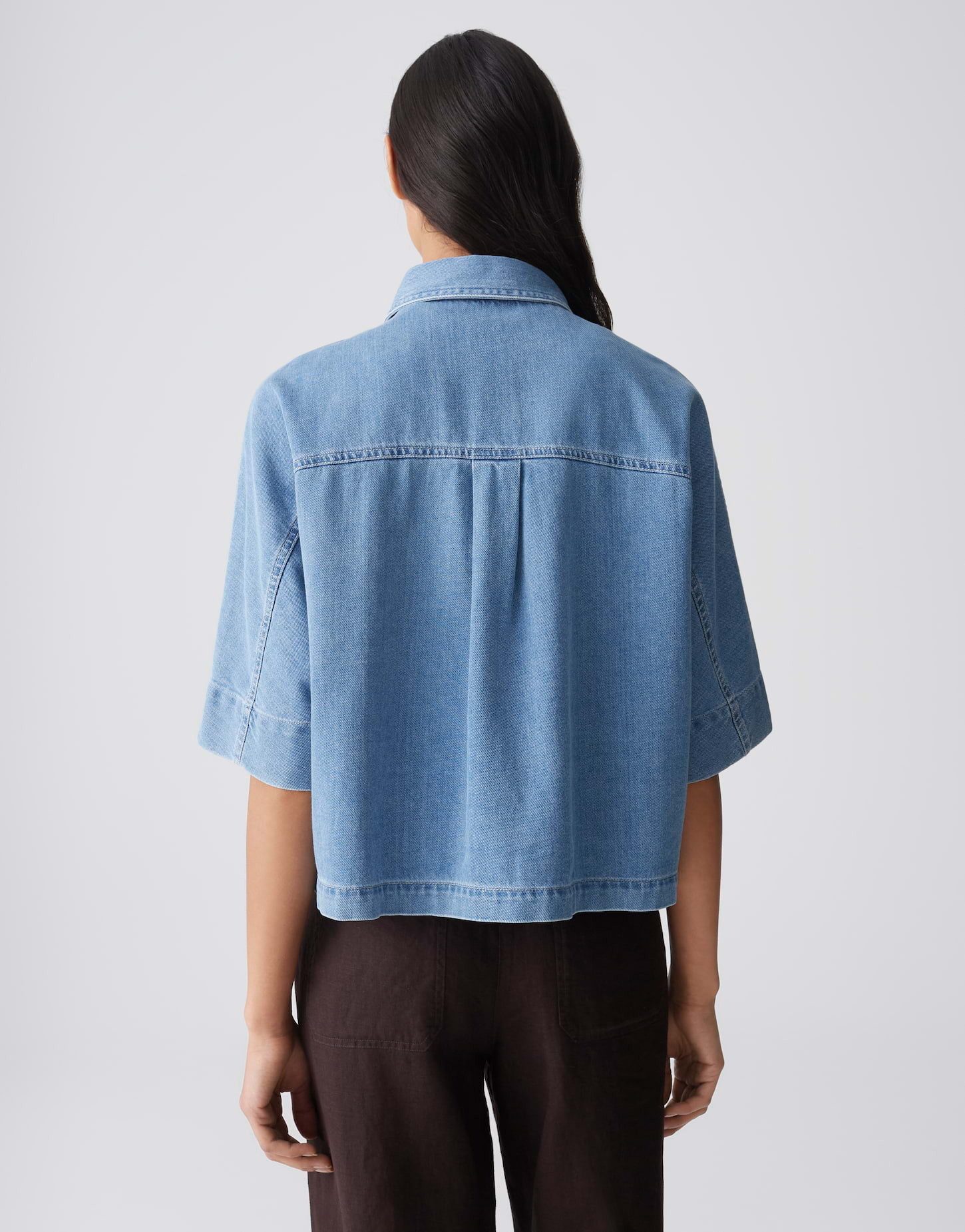 OPUS Kurzarmbluse Fyndra aus Denim mit authentischer Waschung Used Effekte setzen lässige Denim Akzente