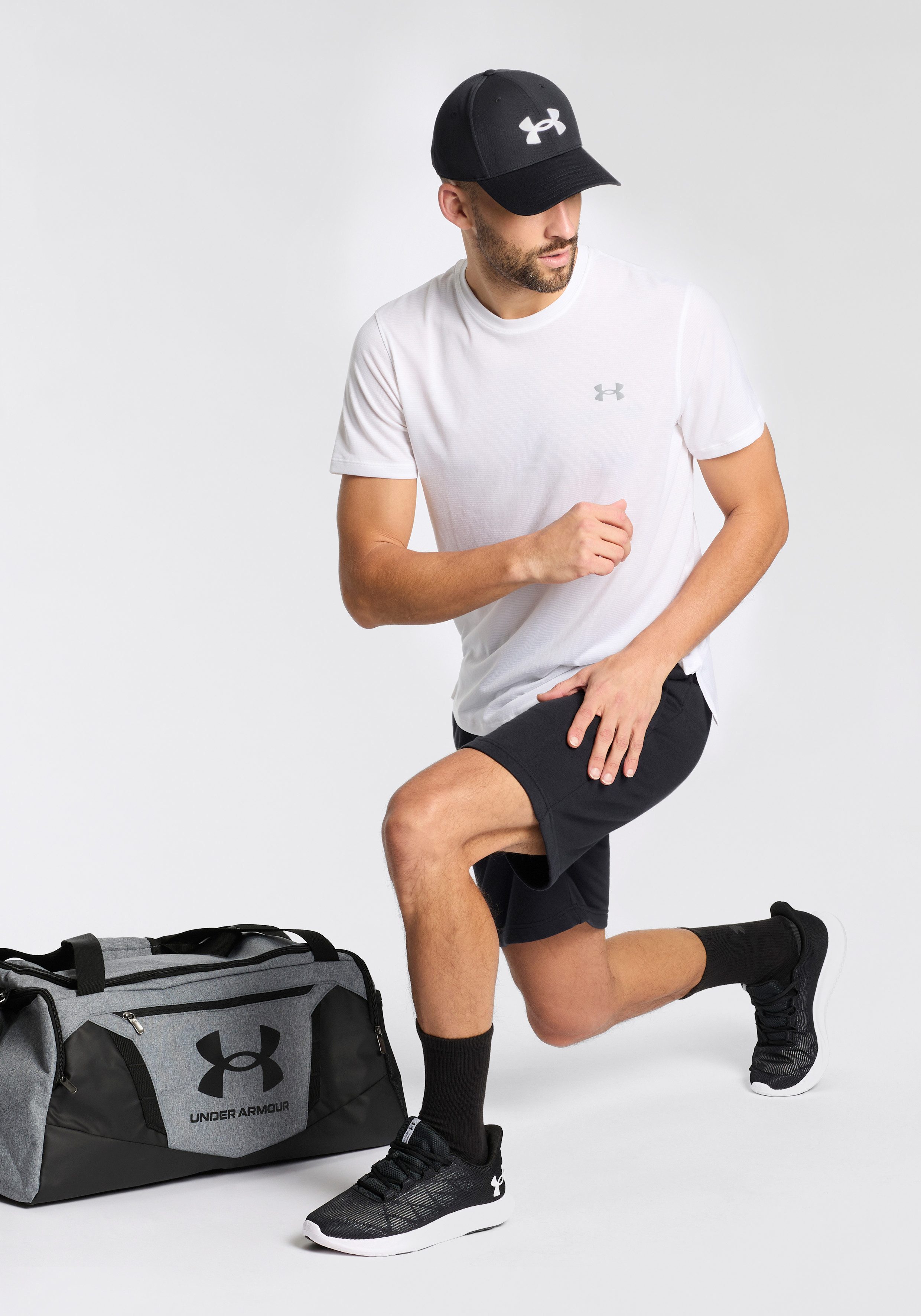 Under Armour® T-Shirt UA LAUNCH SHORTSLEEVE (1-tlg)