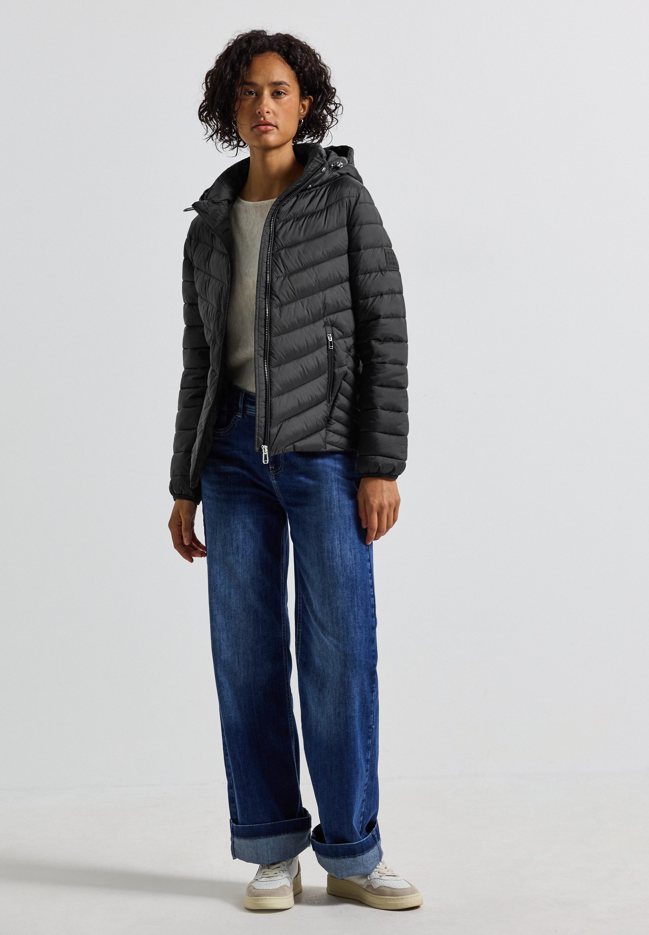 STREET ONE Steppjacke mit Kapuze mit Gummizug