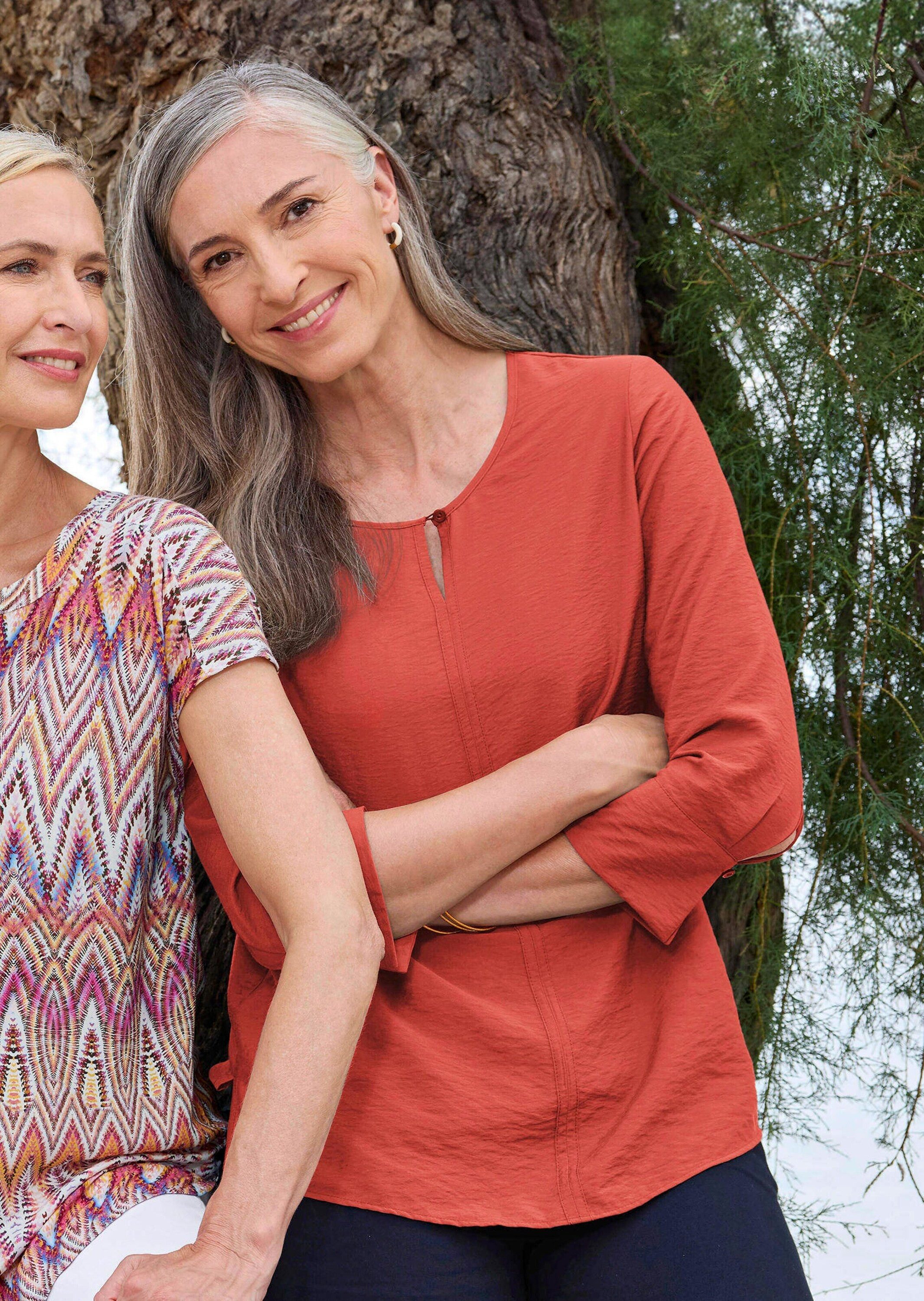GOLDNER Schlupfbluse Viskosebluse mit 3/4-Ärmeln, Rundhals Strukturierte Bluse mit Halbarm und Ziernaht