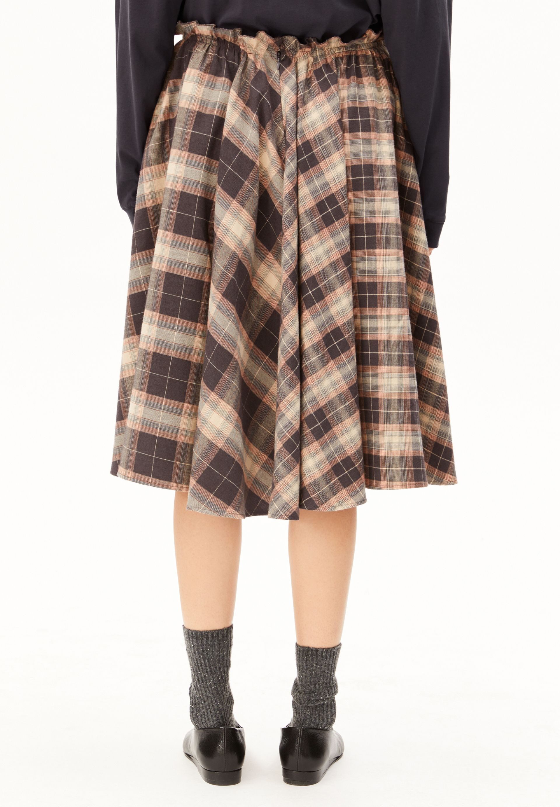 Armedangels Jerseyrock PATCHED CHECK Rock aus 100% Bio-Baumwolle (Relaxed Fit) Knielang – Bild 4 von 5