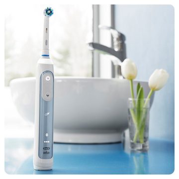 Braun Elektrische Zahnbürste Oral-B Smart Expert, Aufsteckbürsten: 1 St., 1 Handstück mit Ladestation, 1 CrossAction Aufsteckbürste