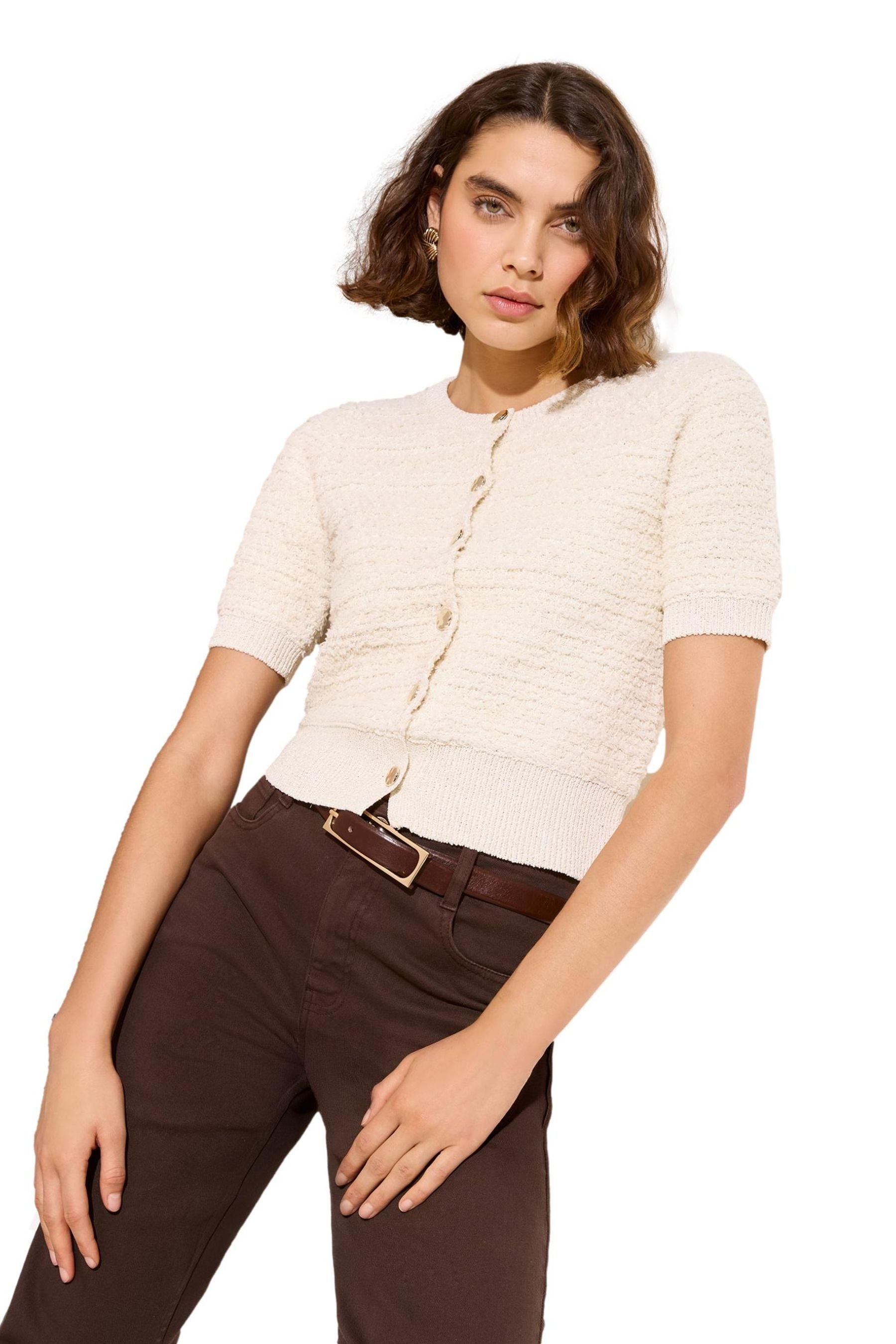 Friends Like These Strickjacke Friends Like These Kurzärmelige Bouclé-Strickjacke (1-tlg)