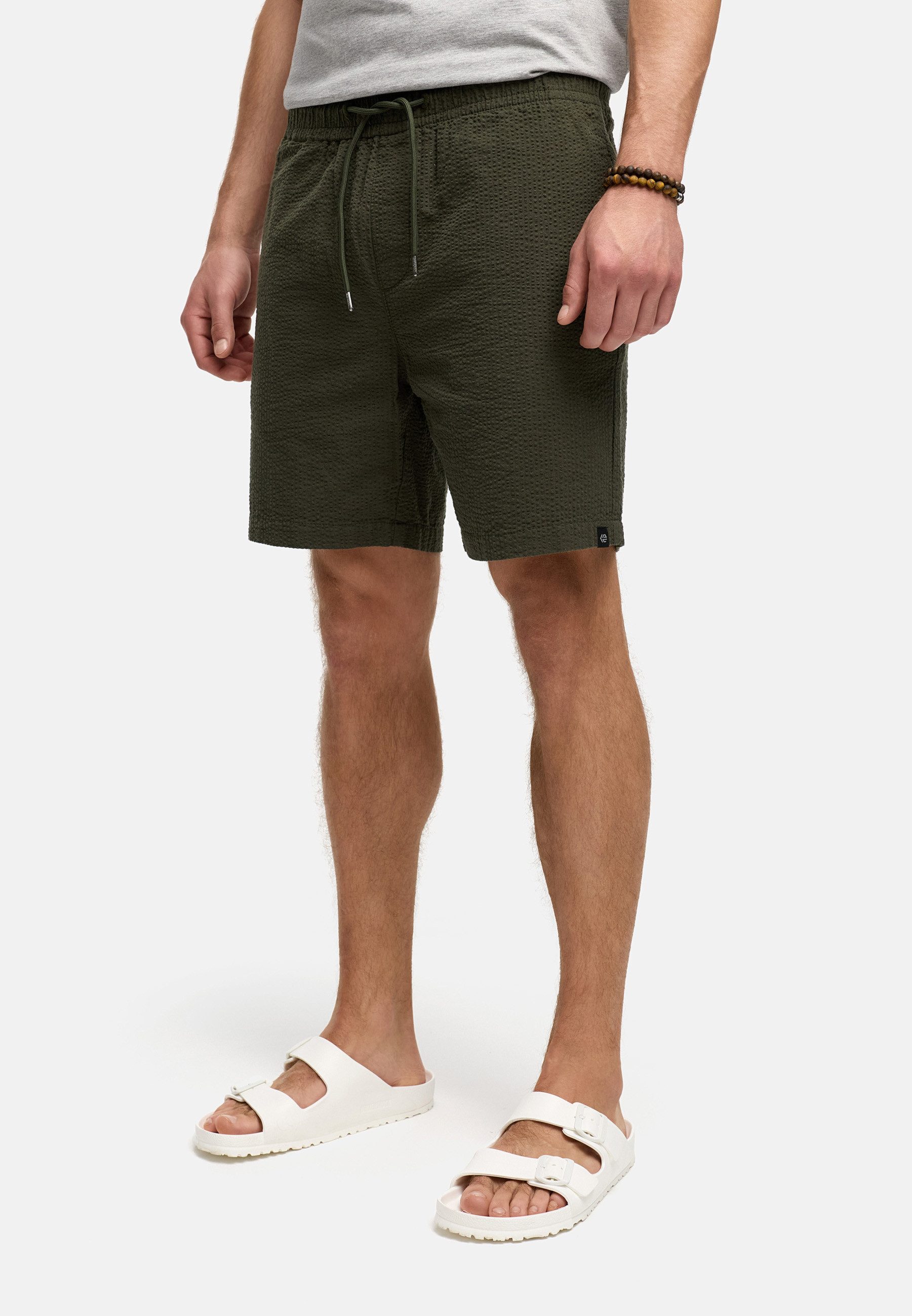 Indicode Shorts Herren INAlizzo Sommershorts Herrenshorts aus Seersucker-Material für maximale Luftzirkulation an warmen Tagen