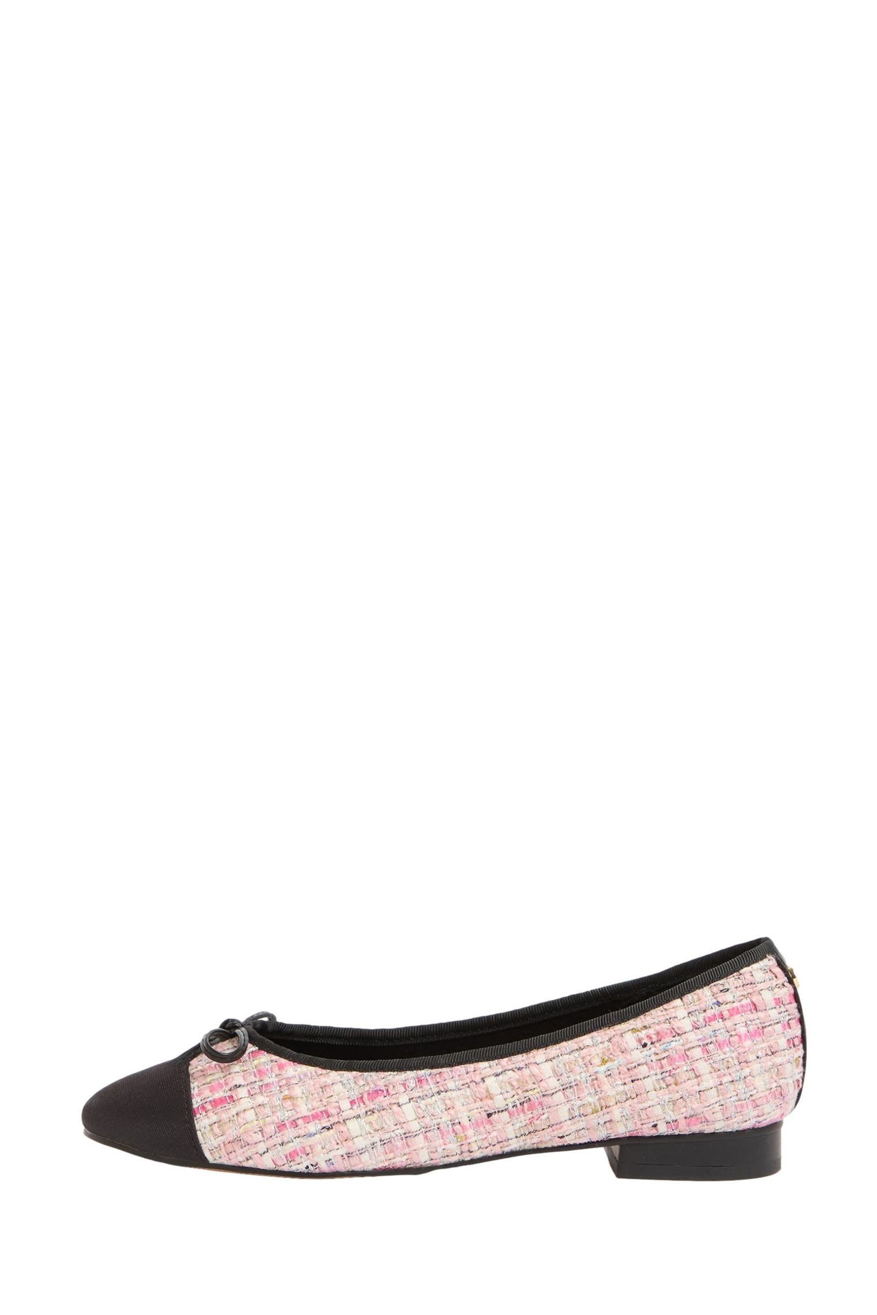 LIPSY Lipsy Ballerina mit Zehenkappe aus Lackleder Ballerina (1-tlg)