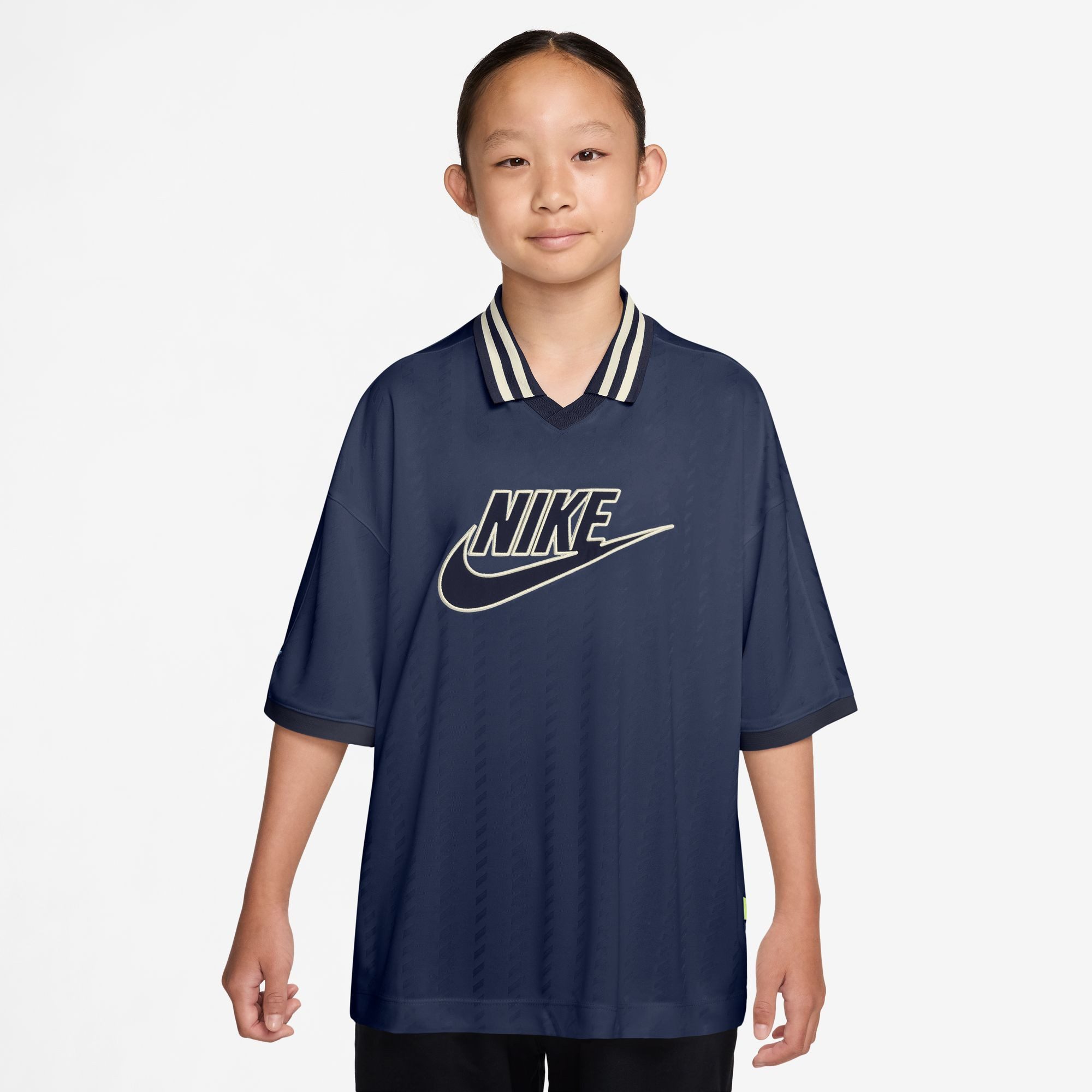 Nike Sportswear T-Shirt K NSW CLN JERSEY SS TOP Für Kinder und Jugendliche
