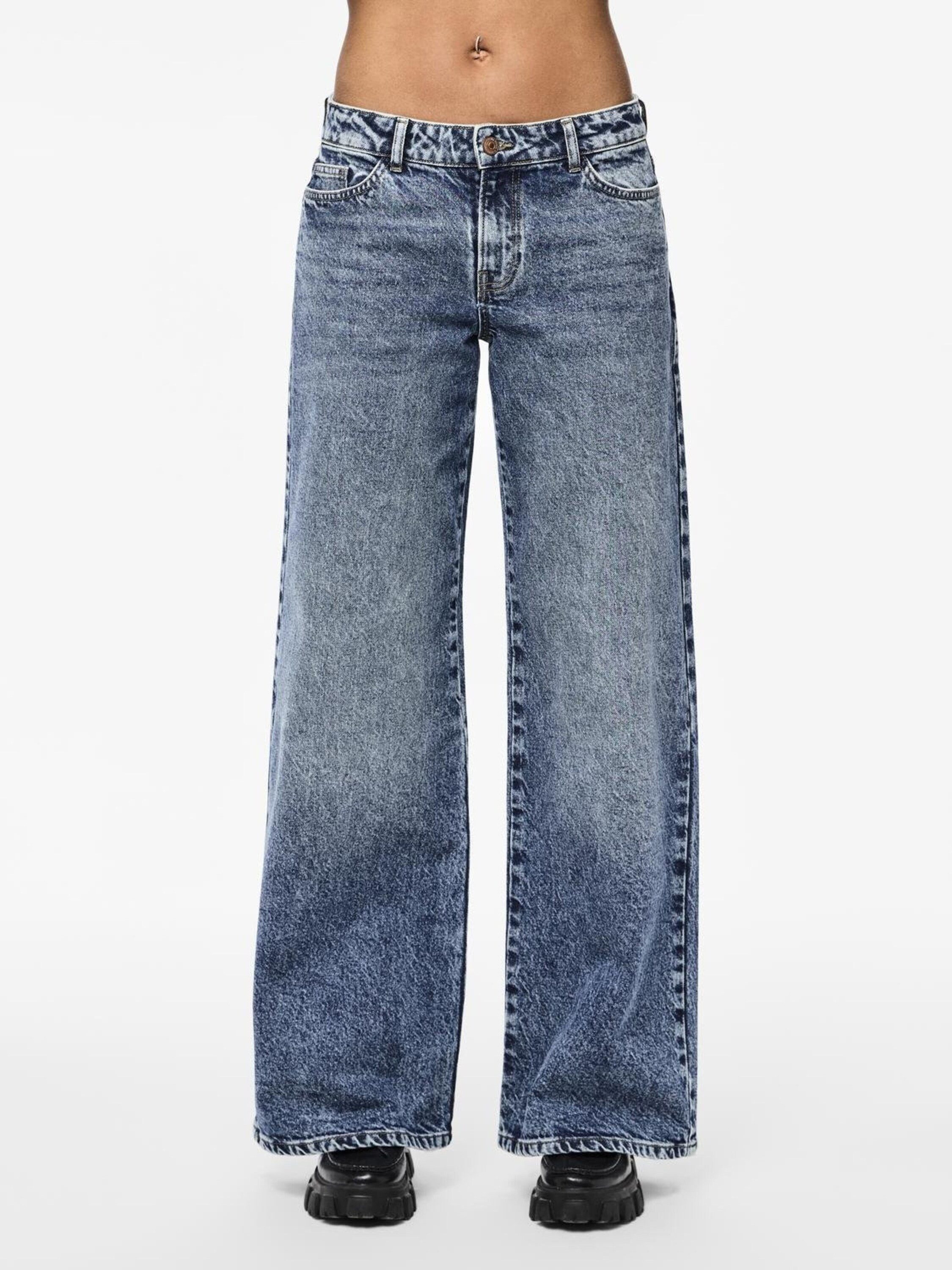 pieces Weite Jeans Selma (1-tlg) Plain/ohne Details. Reduzierter Preis € 42,90. Unverbindliche Preisempfehlung € 49,90