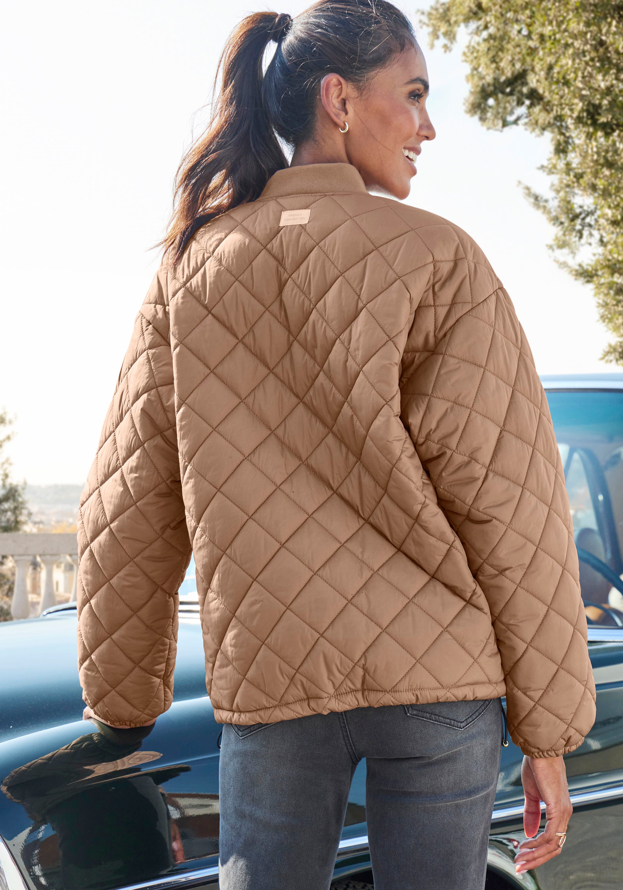 French Connection Steppjacke mit geripptem Stehkragen