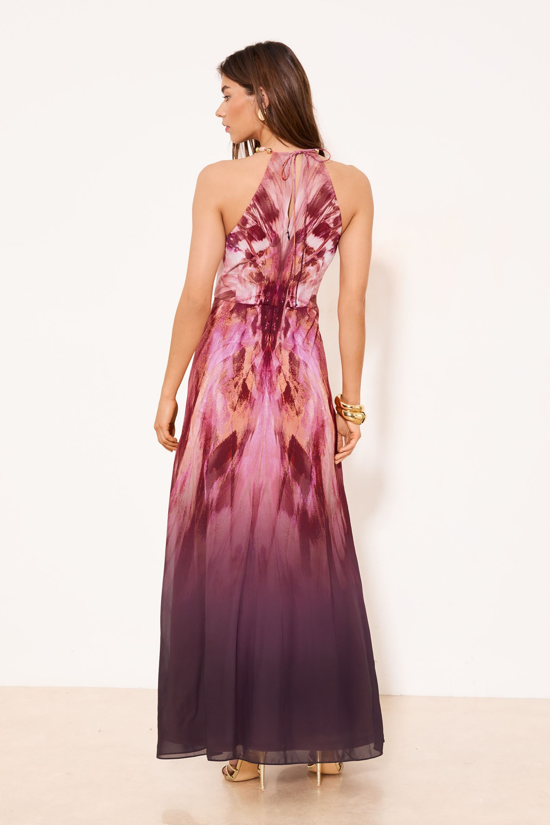 LIPSY Maxikleid Lipsy Maxikleid mit Schmetterlingsprint Neckholder (1-tlg)