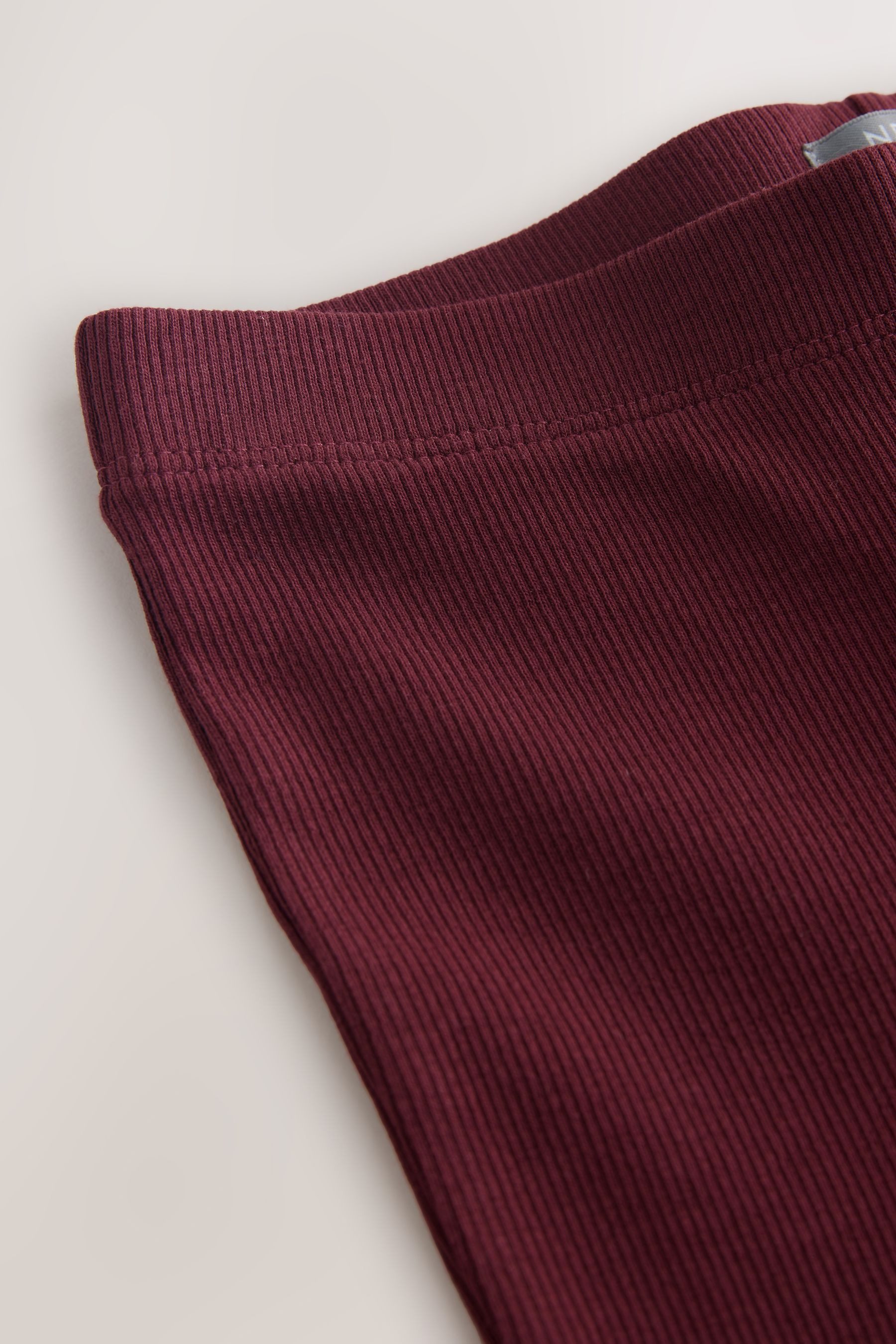 Next Leggings Gerippte Leggings mit ausgestelltem Bein (1-tlg)