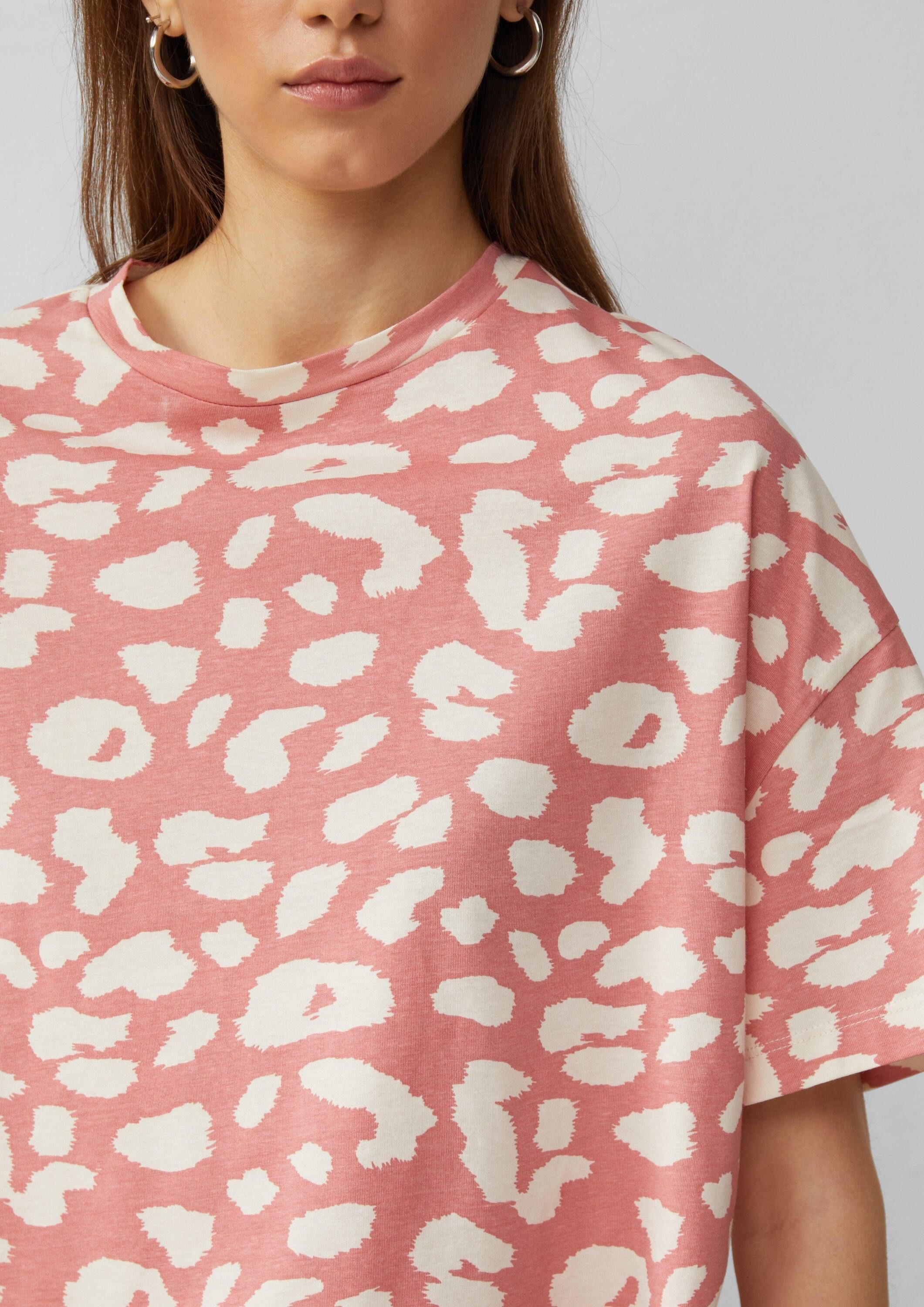 QS Kurzarmshirt T-Shirt Verkürztes T-Shirt mit All-over-Print