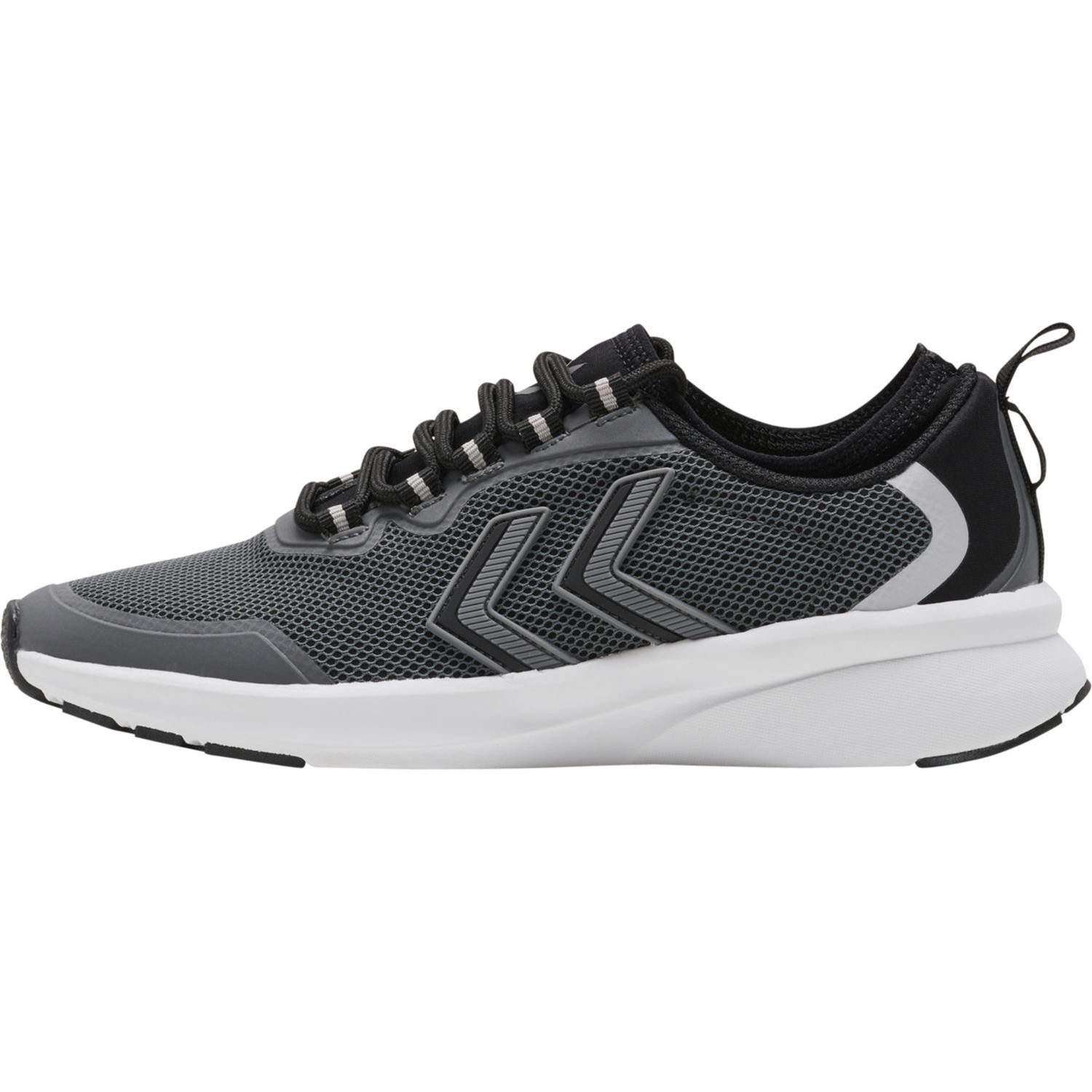 Flow Fit Sneaker