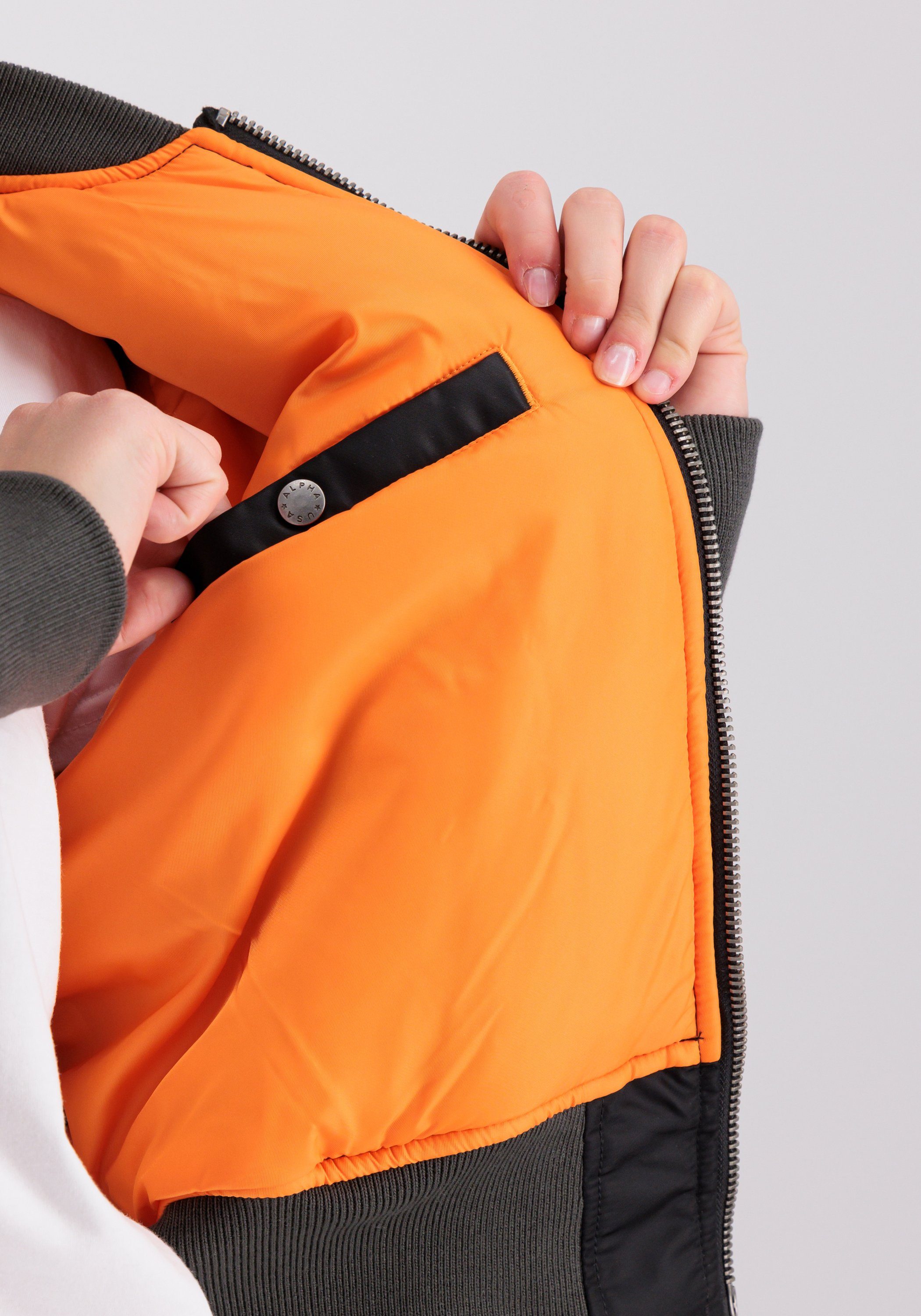 Alpha Industries Bomberjacke MA-1 Cyber Women