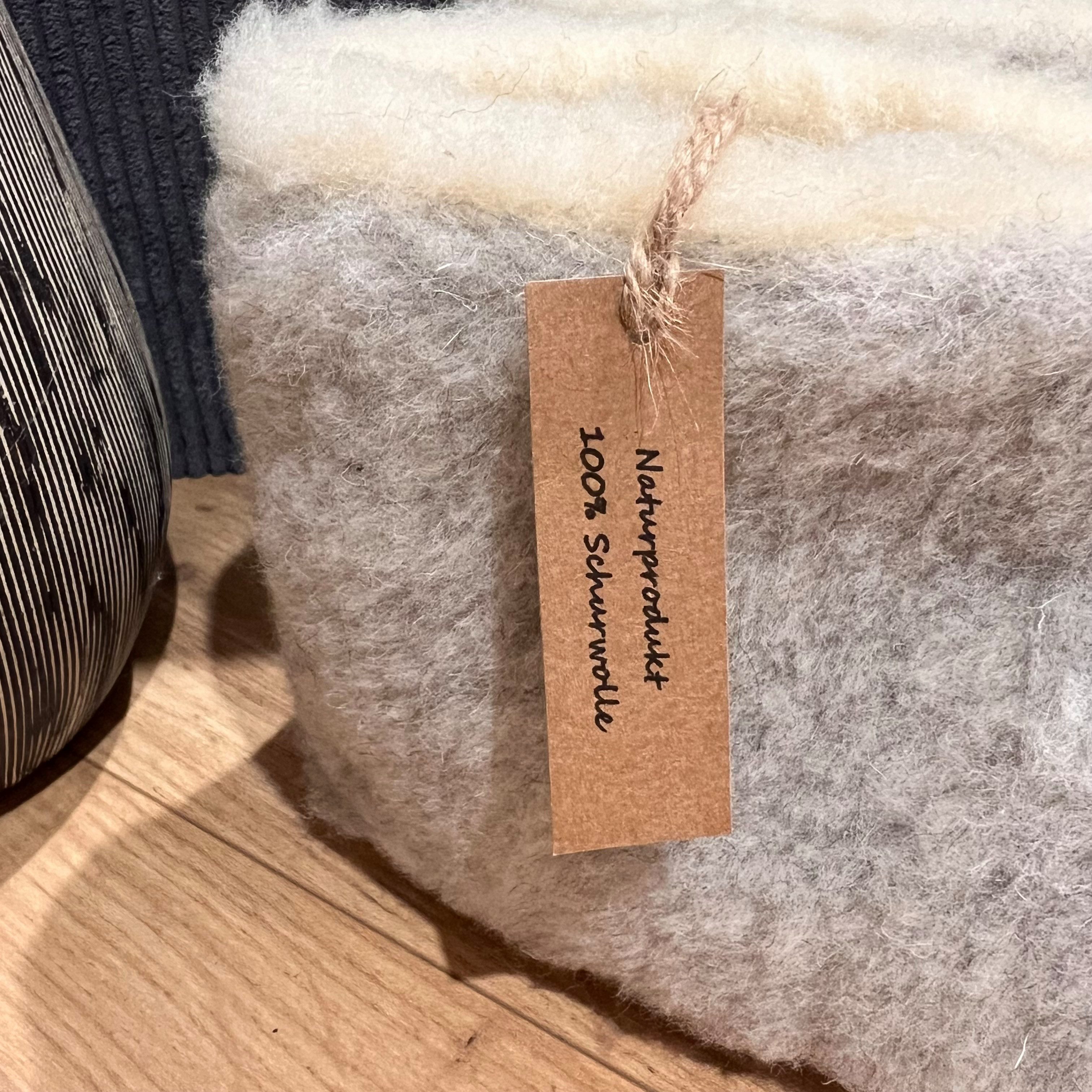 em-ka Hüttenschuhe Schurwolle Lammwolle Winter Warme Wollsocke Hausschuhe Hausschuh Füßwarmer für Damen und Herren Naturprodukt aus Schafwolle