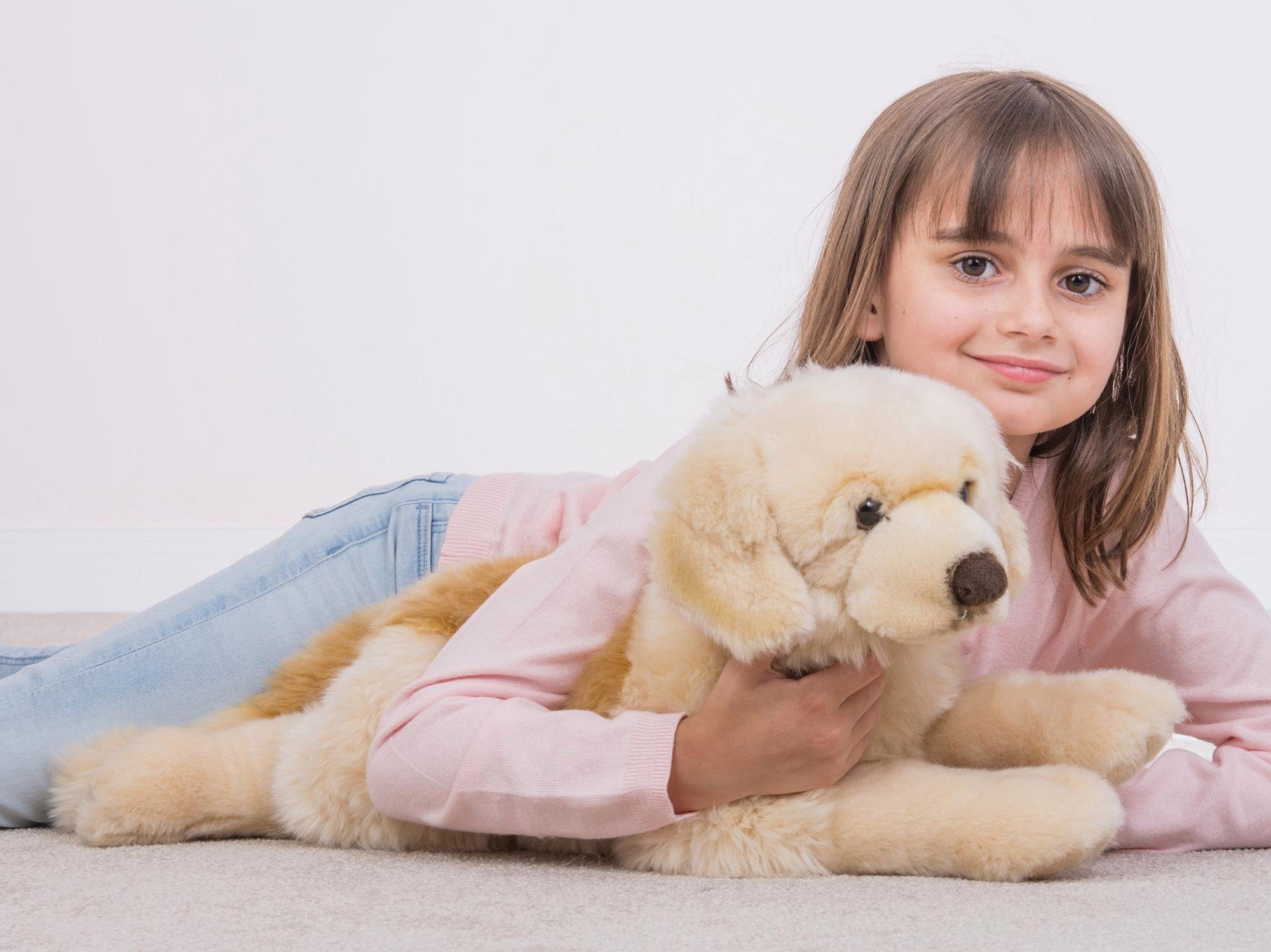 Teddy Hermann® Kuscheltier Golden Retriever, 60 cm, zum Teil aus recyceltem Material