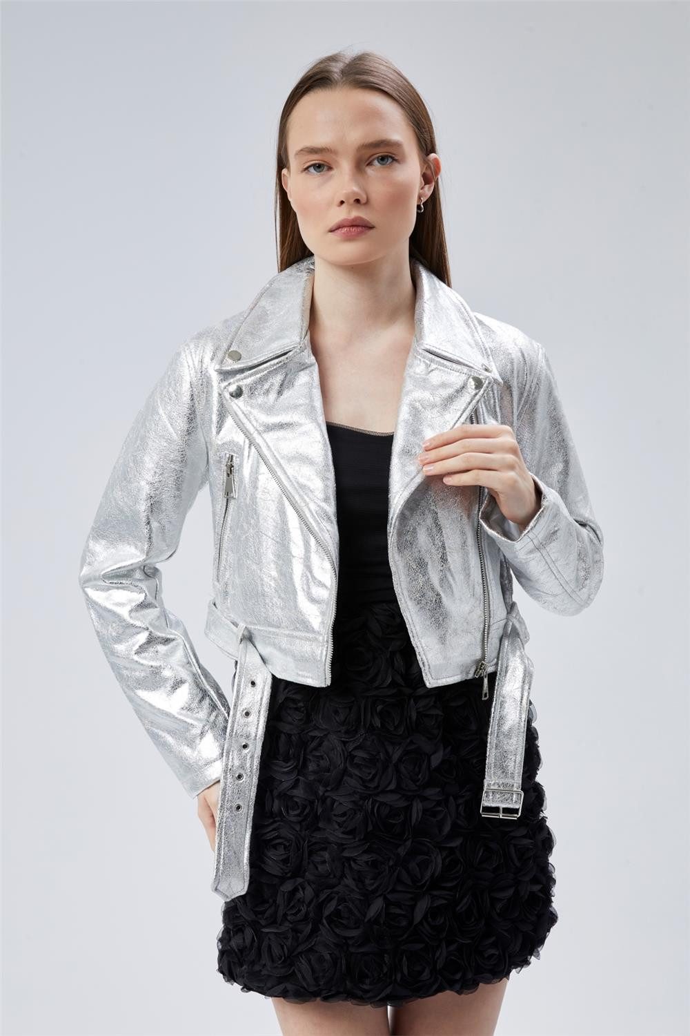 HomeStore Windbreaker Metallic-Schrägjacke günstig online kaufen