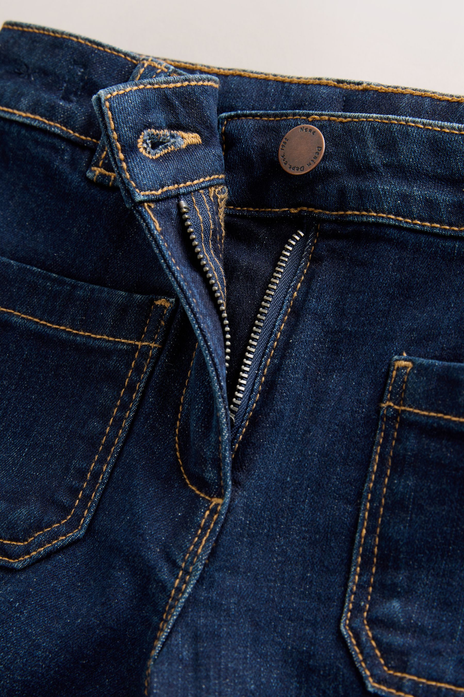 Next Schlagjeans Hose mit ausgestelltem Bein (1-tlg)