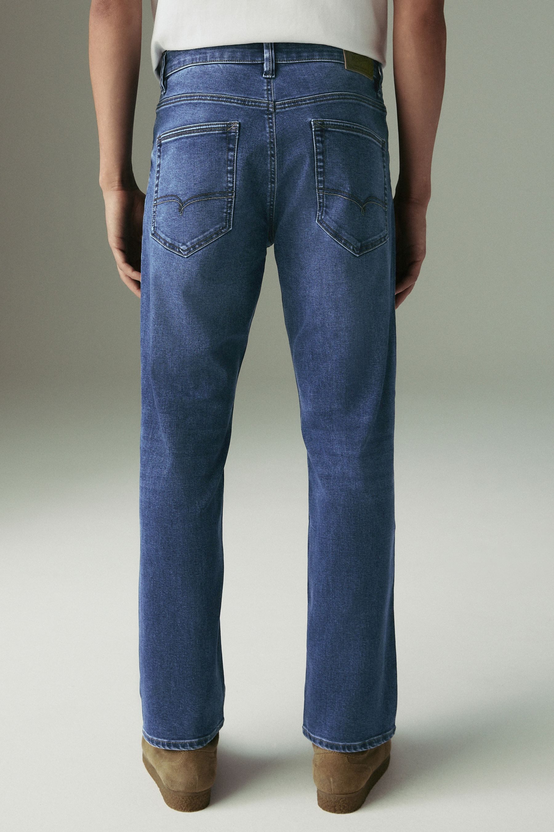 Next Straight-Jeans Straight Fit Motionflex Jeans (1-tlg)