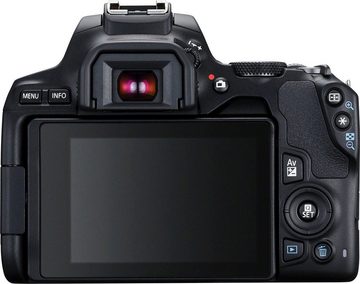 Canon 250D + EF-S 18-55mm f/3.5-5.6 III + SB130 Kit Spiegelreflexkamera (EF-S 18-55mm f/3.5-5.6 III, 24,1 MP, Bluetooth, WLAN)