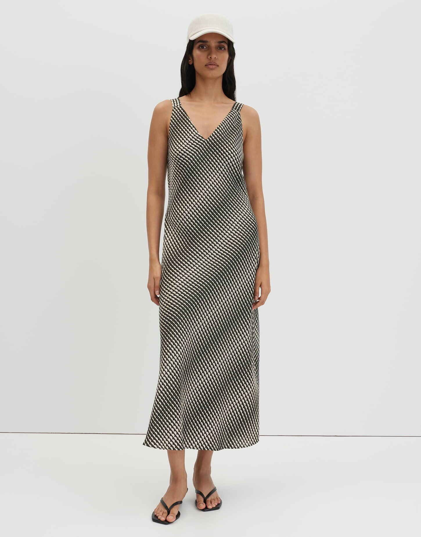 someday Midikleid Qova wave aus Satin mit Schimmer Schimmernd mit Allover-Print für elegante Looks