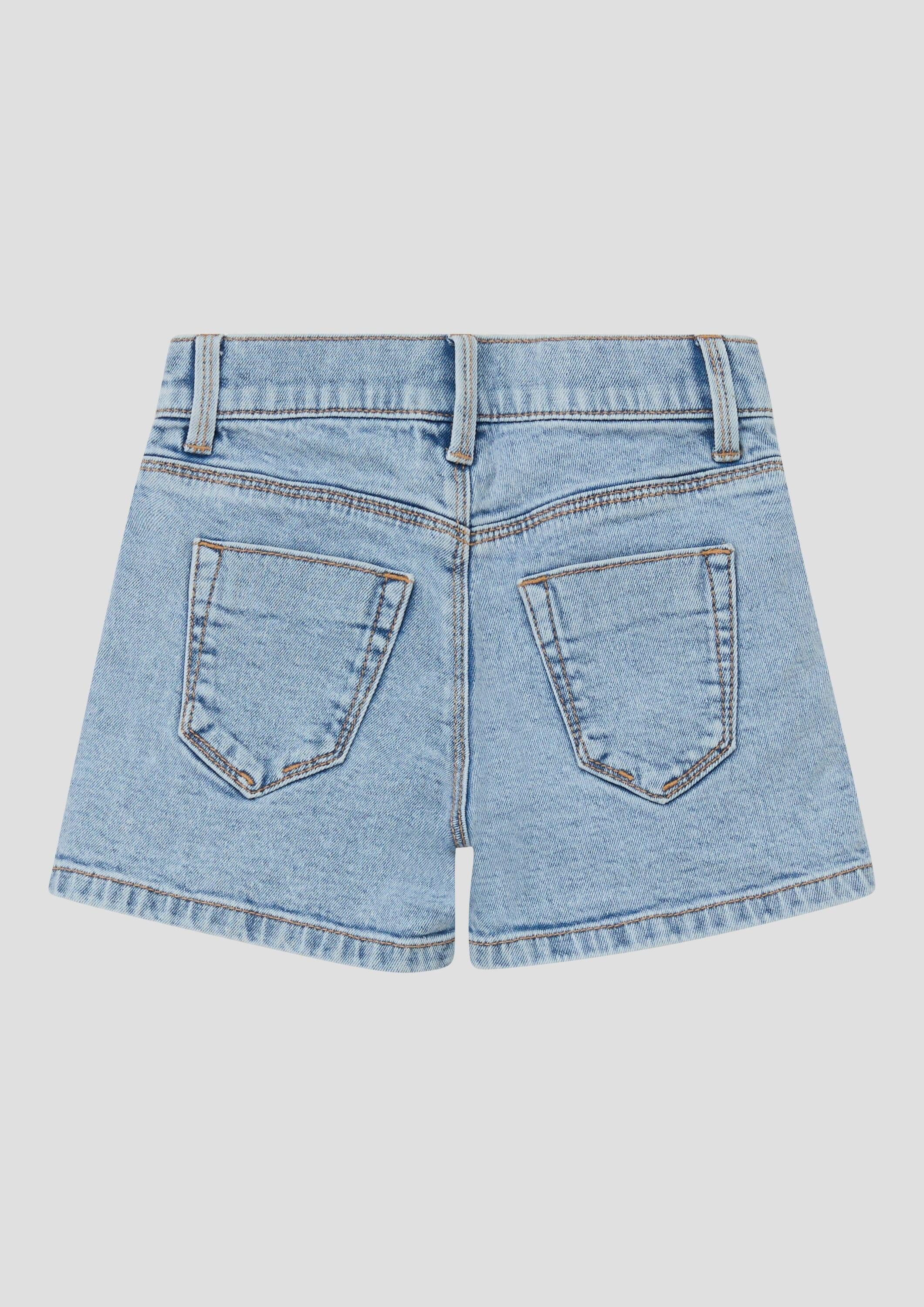 s.Oliver Jeansshorts Jeans-Hose Jeans-Shorts mit Blumenapplikation