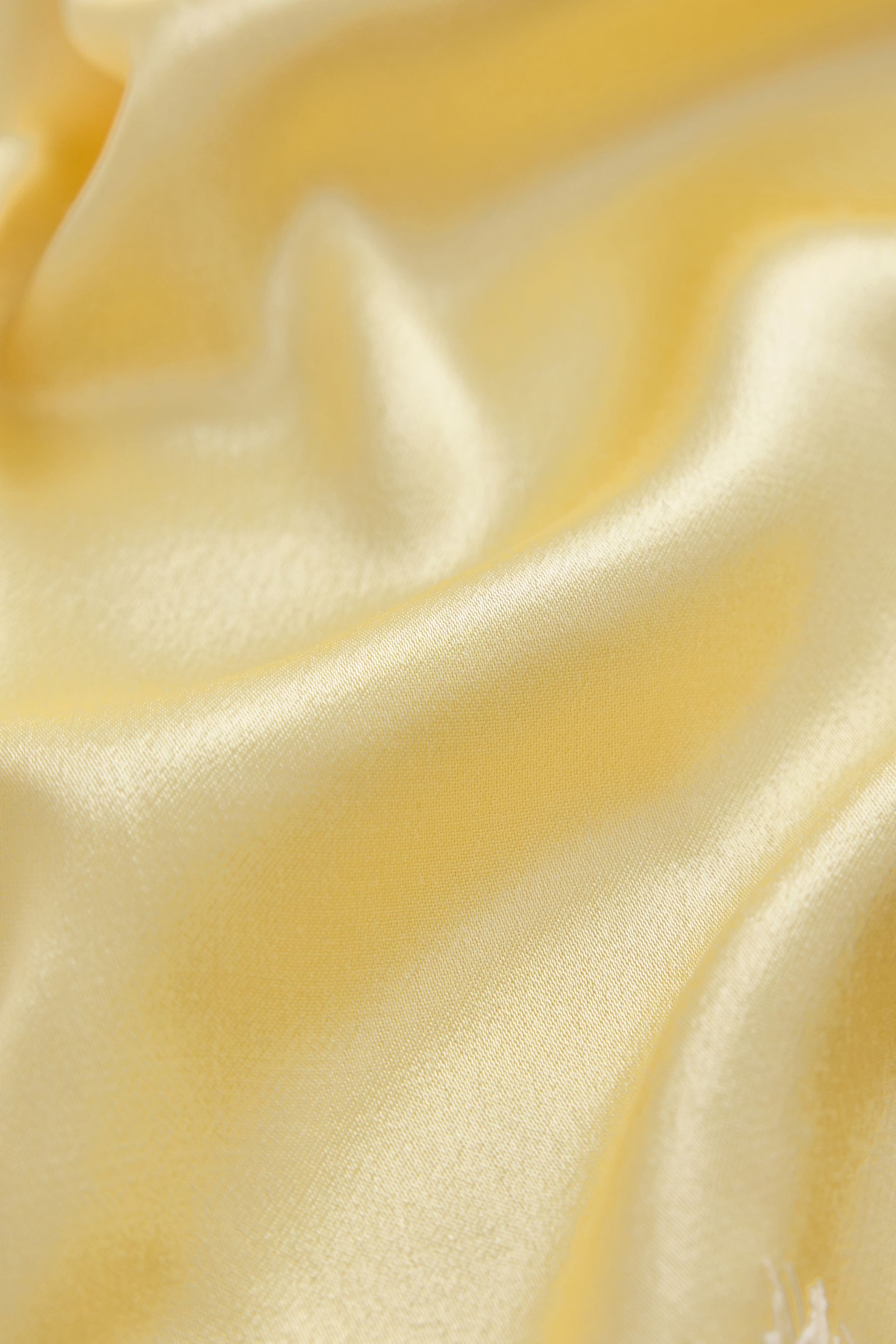 Next Trägertop Asymmetrisches Trägertop aus Satin mit Spitze (1-tlg)