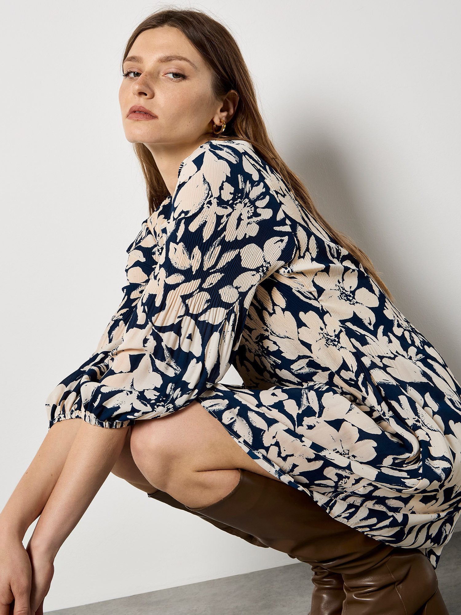 Apricot Chiffonkleid Mini-Kleid aus Chiffon aus Plissee und Blumenmuster